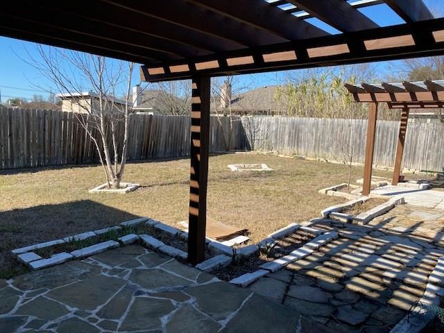 107 Harvest Ln, Hutto, TX 78634