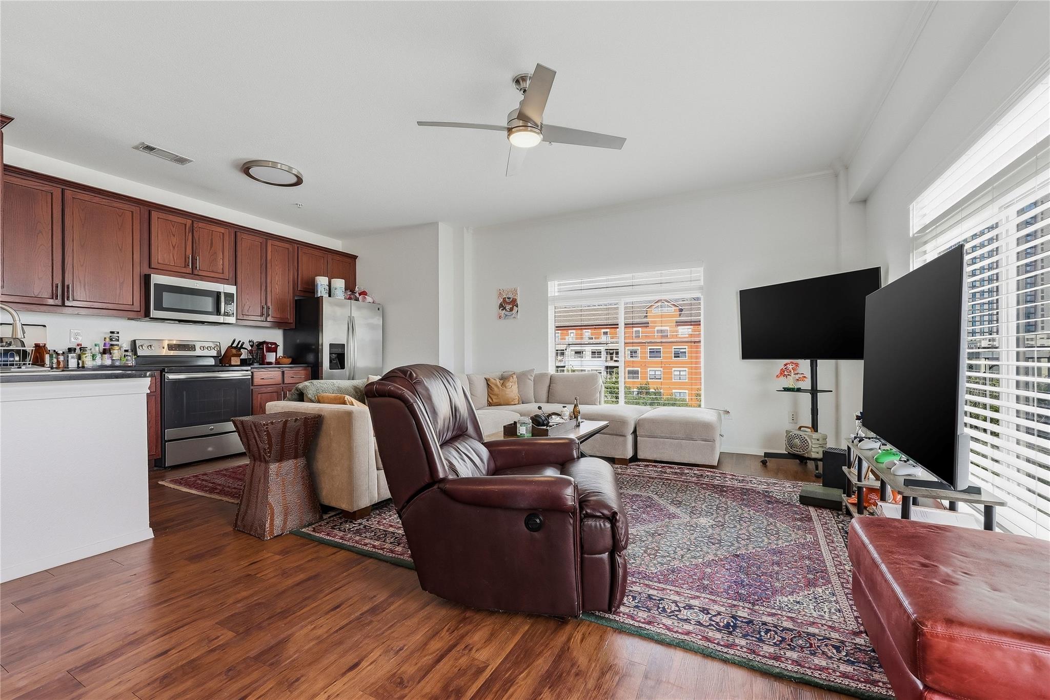 910 W 25th St # 507, Austin, TX 78705