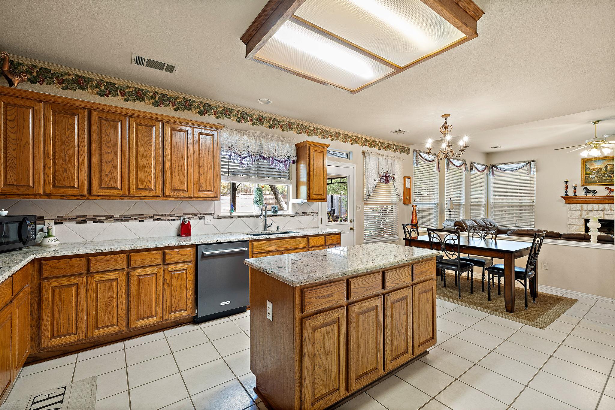1111 Dalea Blf, Round Rock, TX 78665
