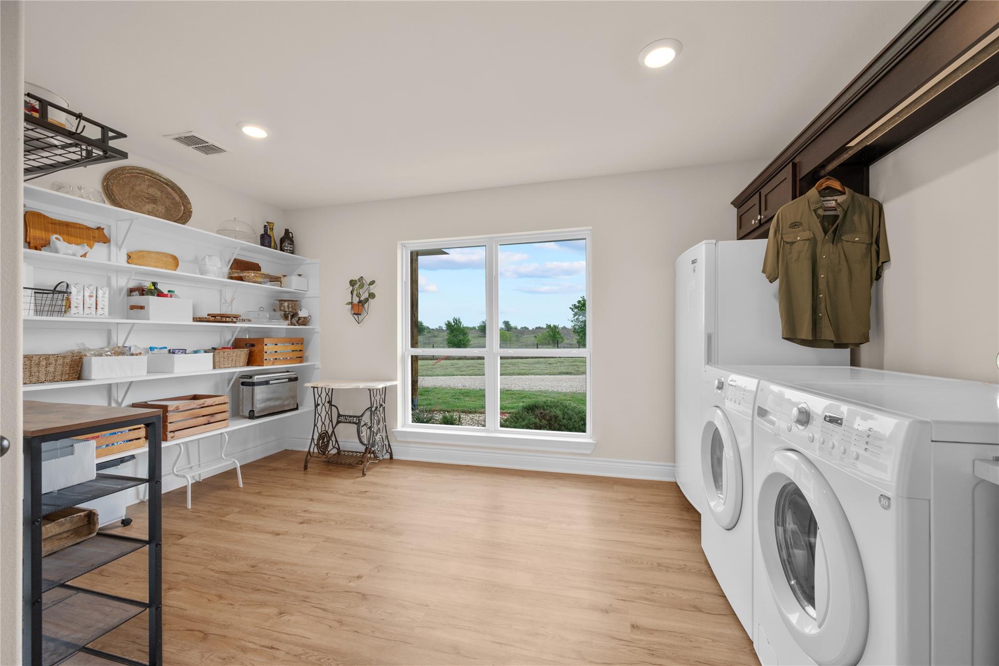 1854 County Road 464, Elgin, TX 78621