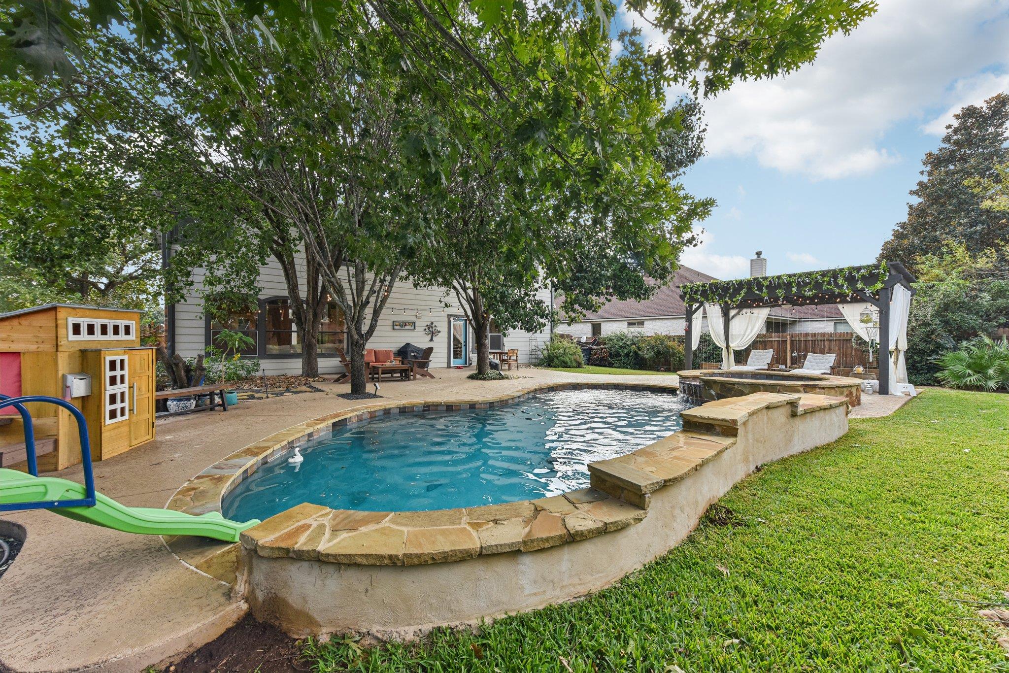3219 Ash Glen Ln, Round Rock, TX 78681