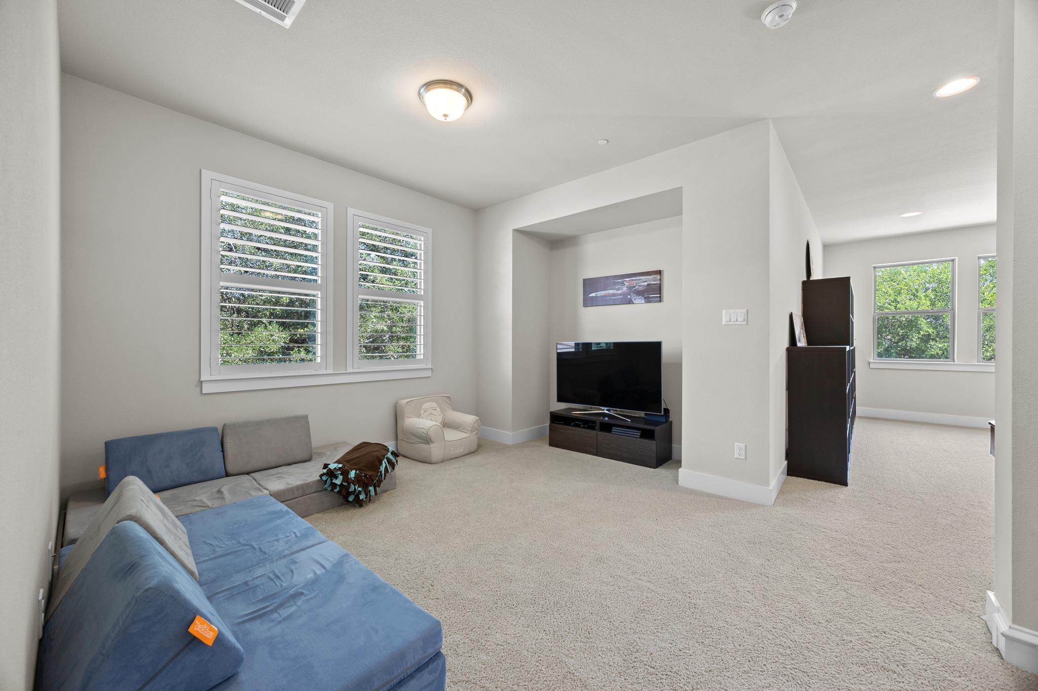 4033 Anderson Bluff Dr, Cedar Park, TX 78613