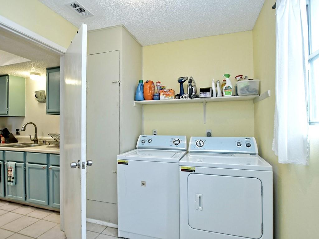 11108 Applewood Dr, Austin, TX 78758
