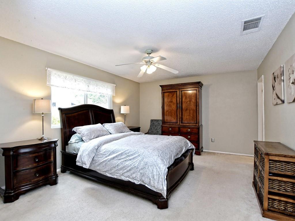 11108 Applewood Dr, Austin, TX 78758