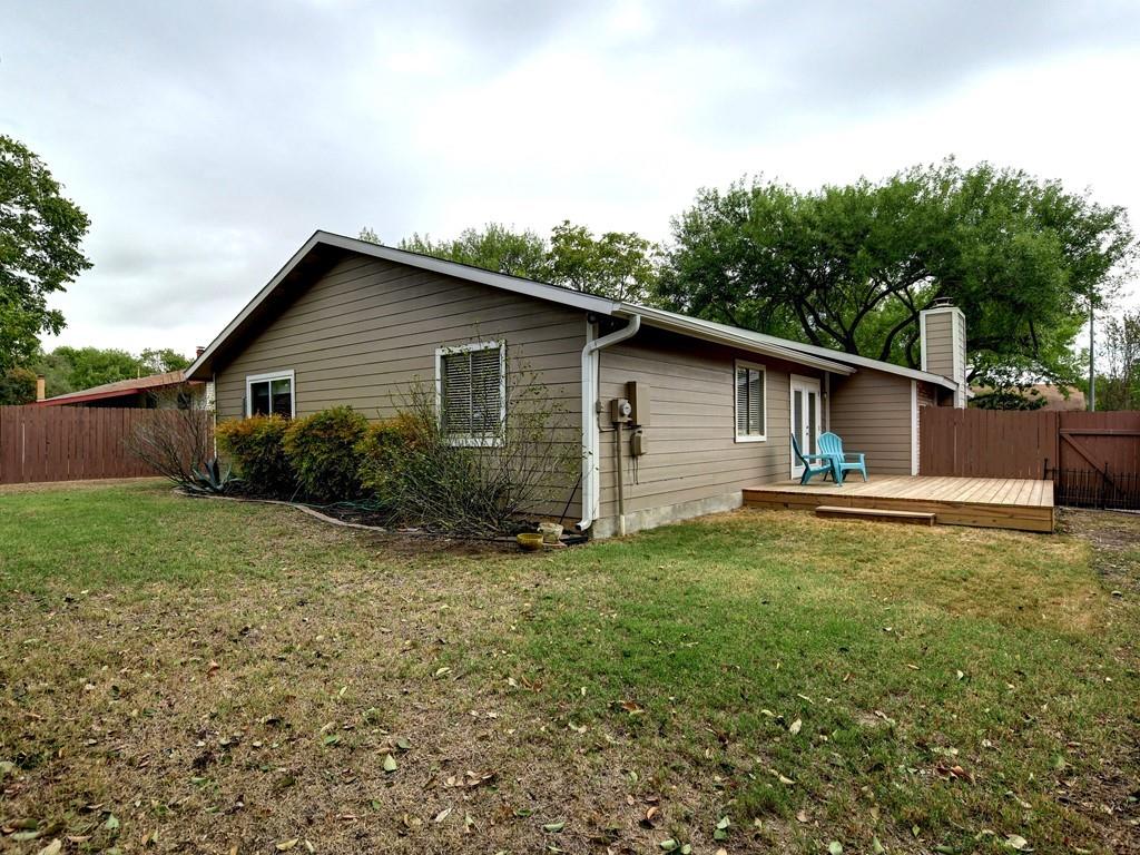 11108 Applewood Dr, Austin, TX 78758