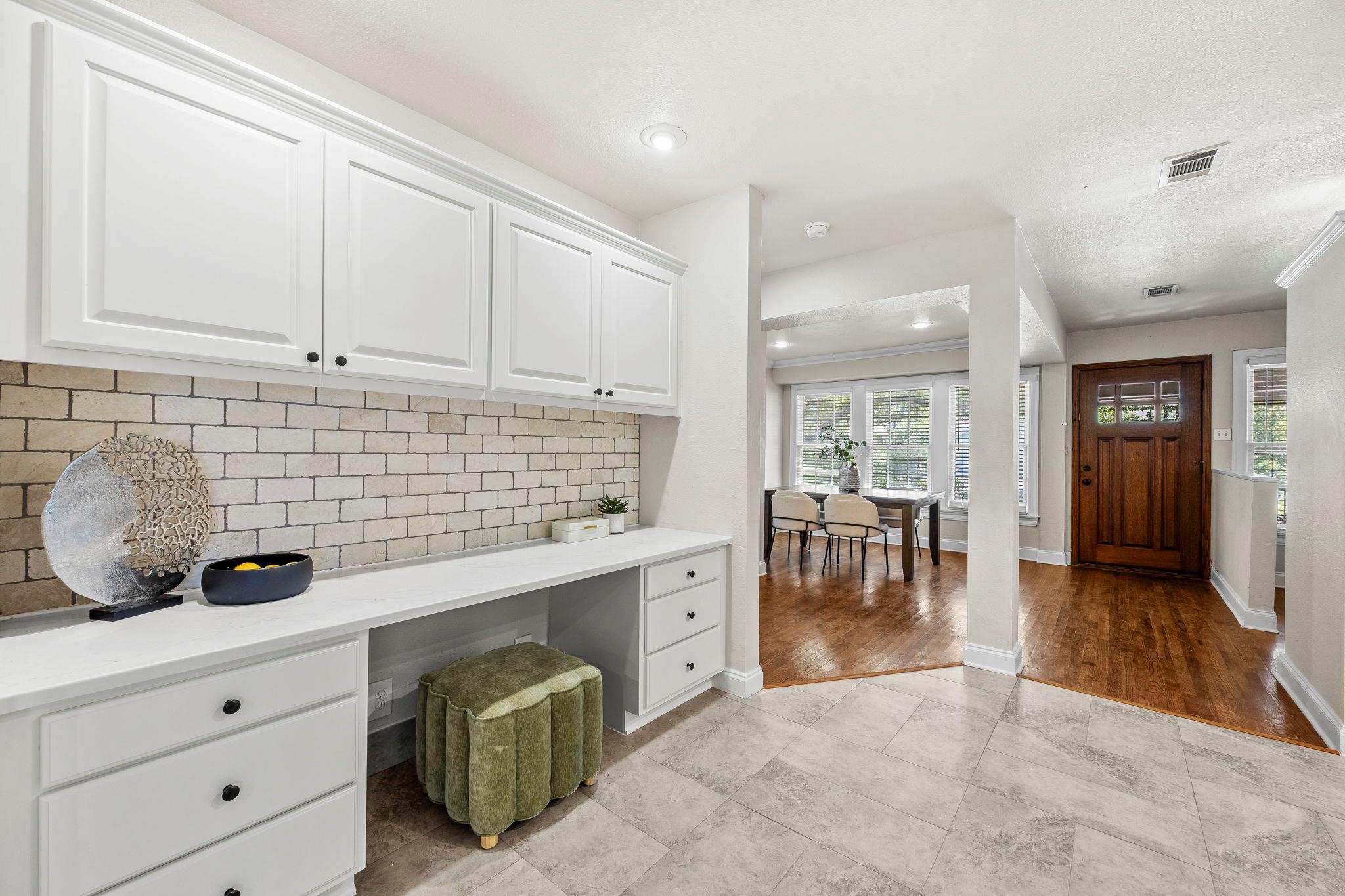 924 E 52nd St # A, Austin, TX 78751