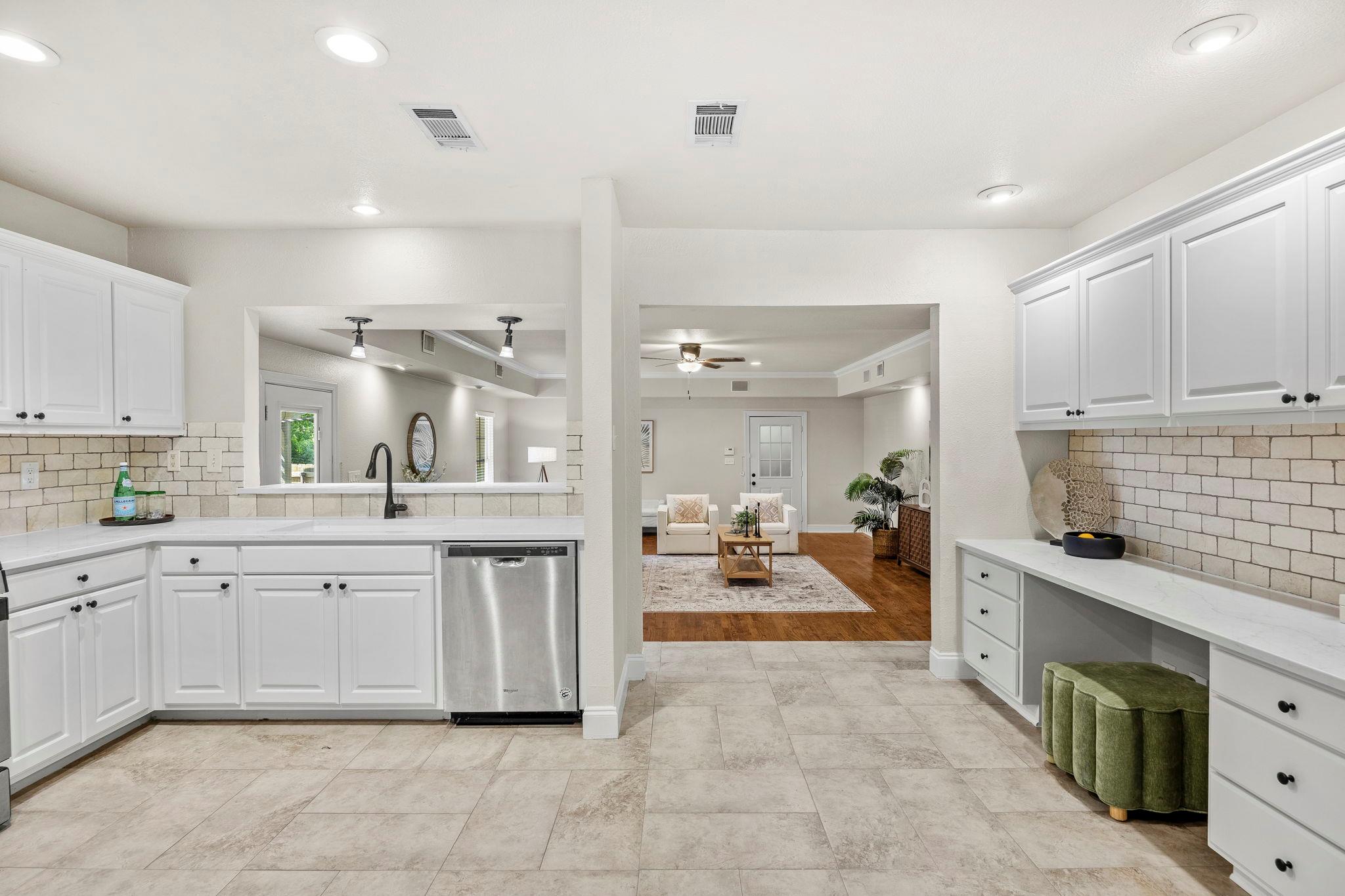 924 E 52nd St # A, Austin, TX 78751