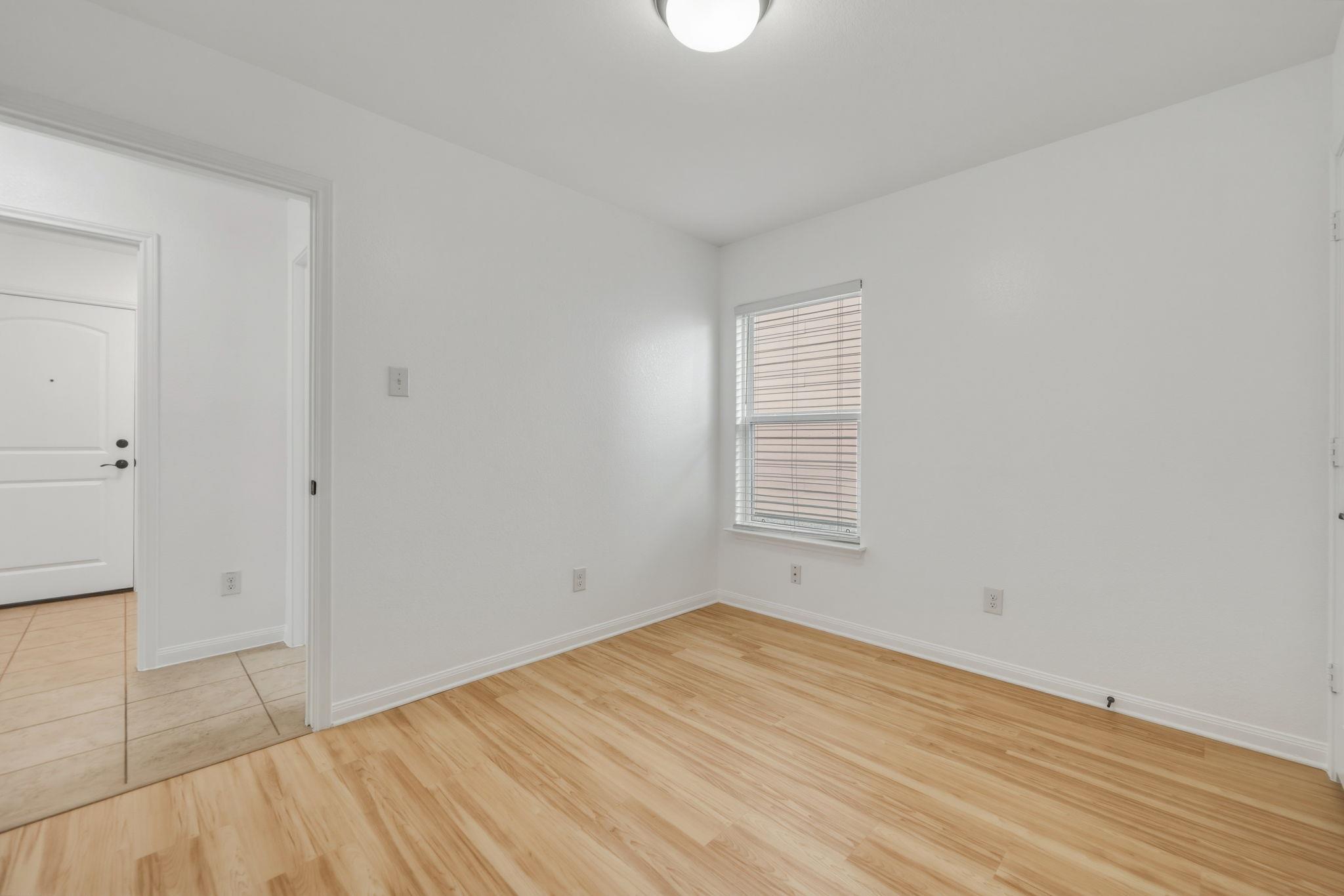 1437 Treeta Trl, Kyle, TX 78640
