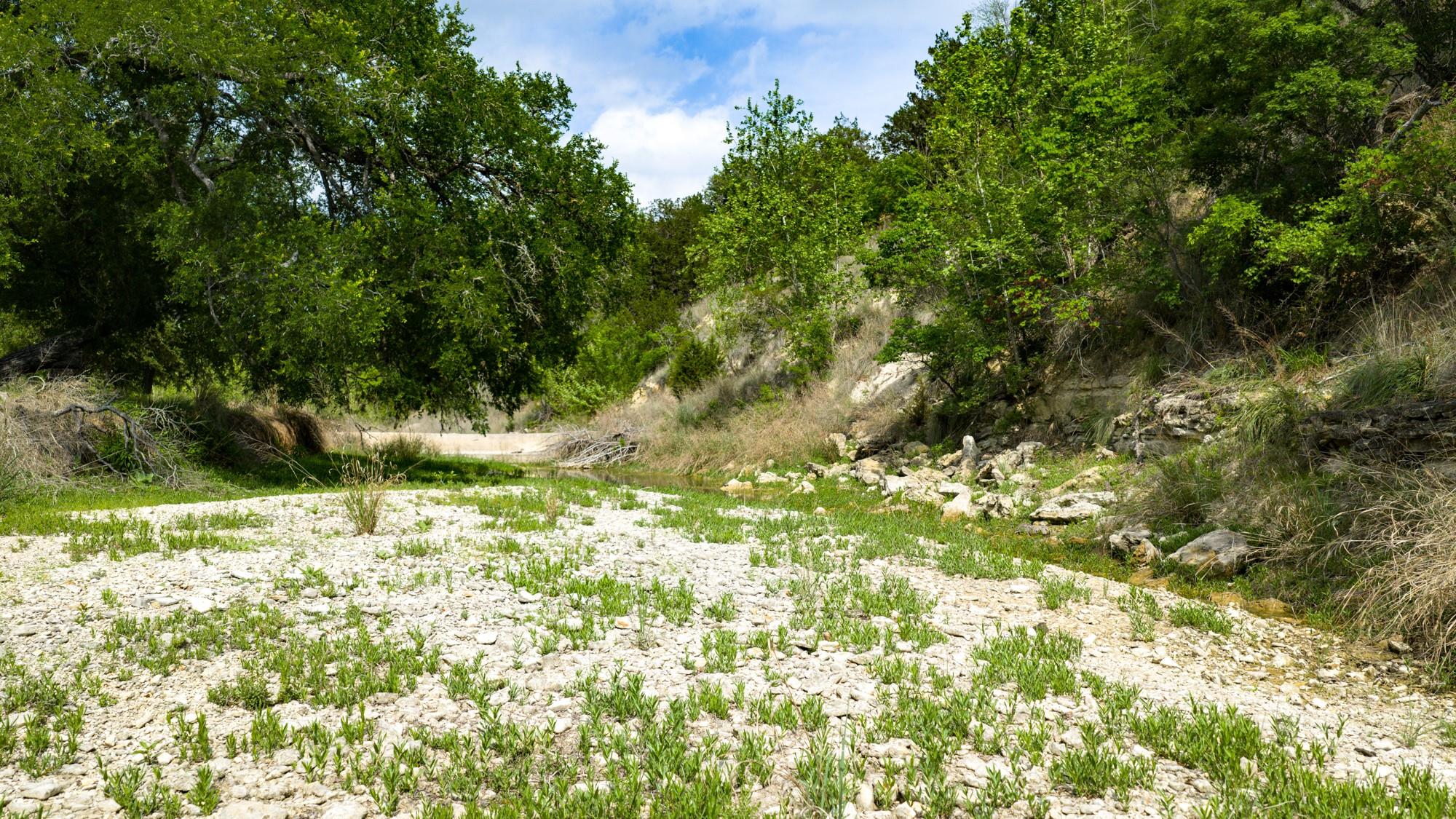 810 Clear Creek Ln, Fredericksburg, TX 78624