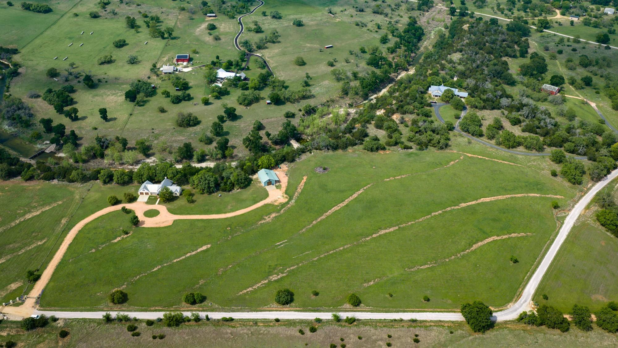 810 Clear Creek Ln, Fredericksburg, TX 78624