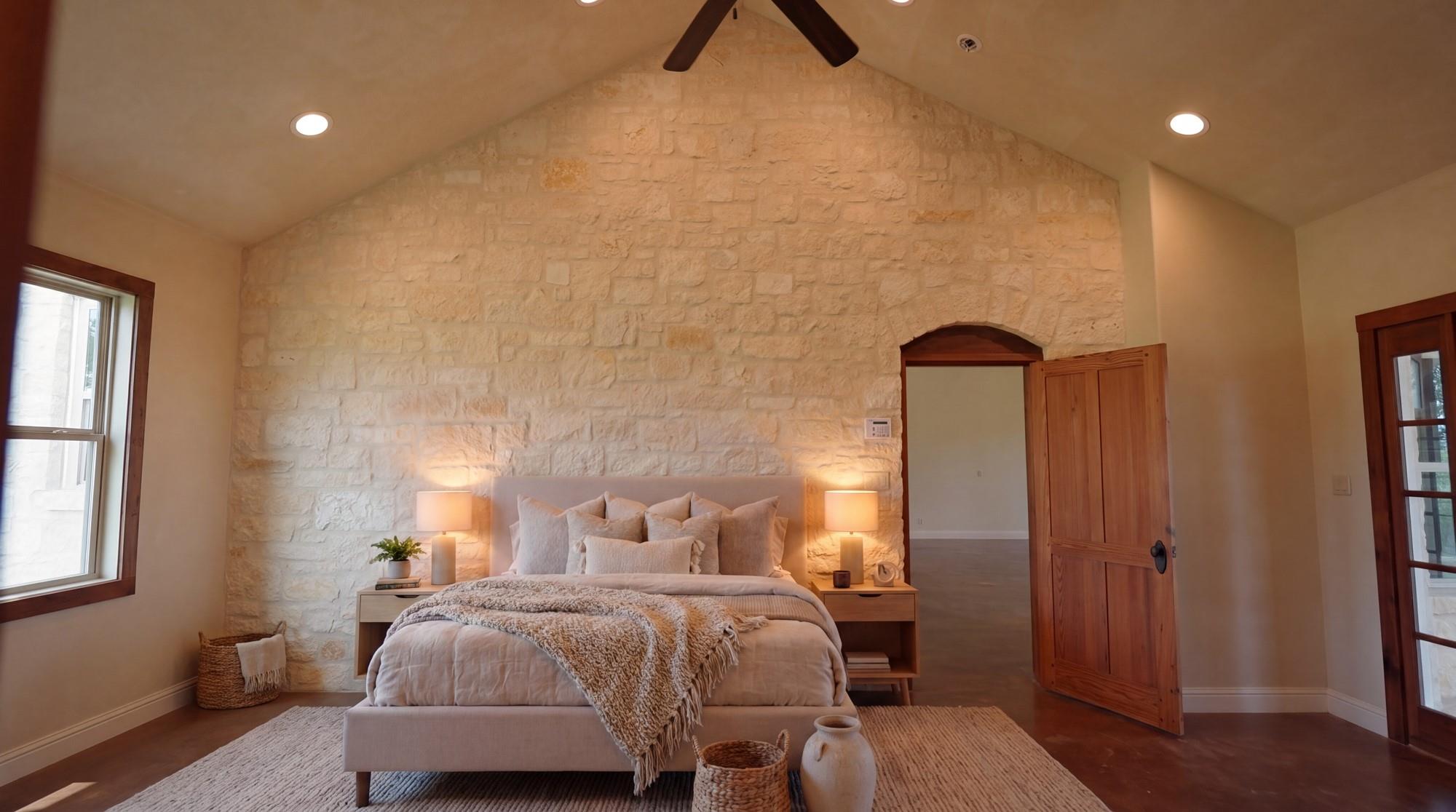 810 Clear Creek Ln, Fredericksburg, TX 78624