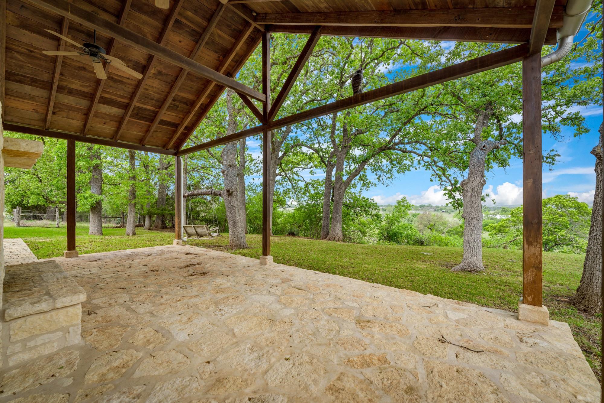 810 Clear Creek Ln, Fredericksburg, TX 78624