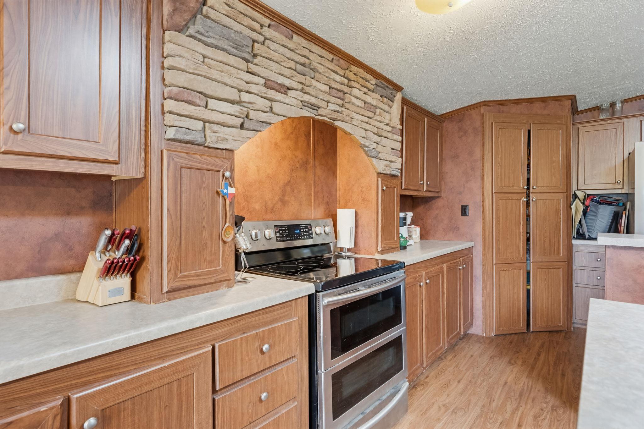 164 County Road 4450, Kempner, TX 76539