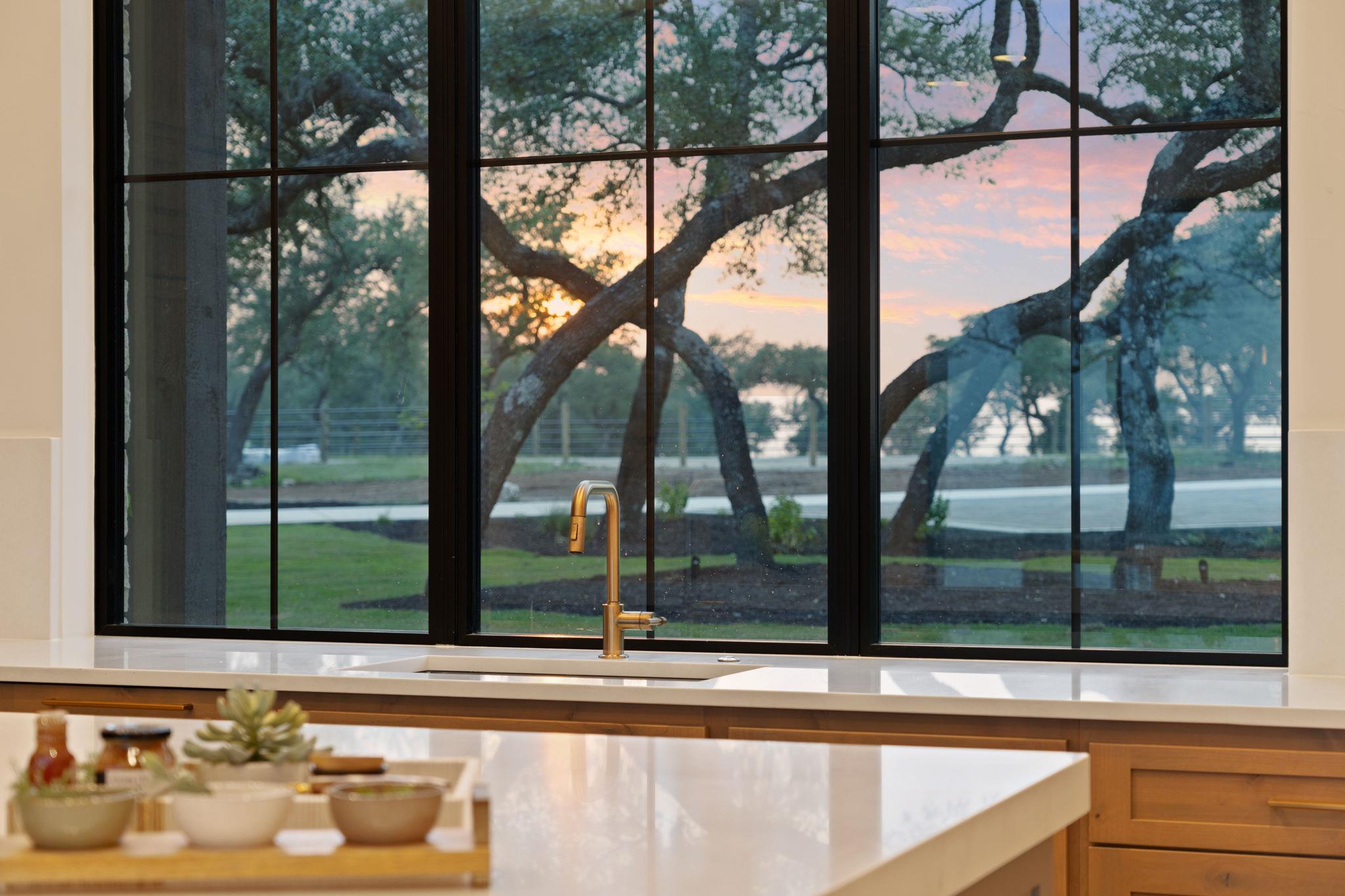 1149 Canyon Crossing View, Dripping Springs, TX 78620