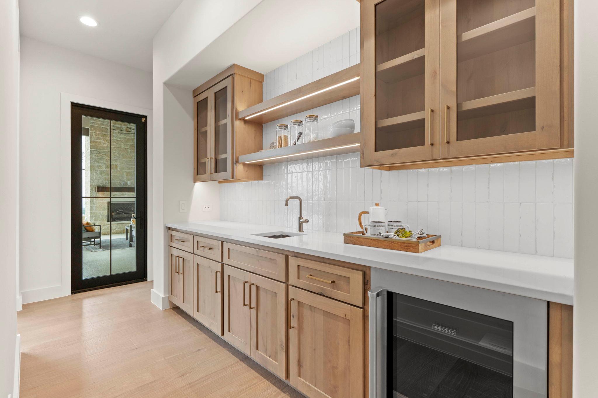 1149 Canyon Crossing View, Dripping Springs, TX 78620