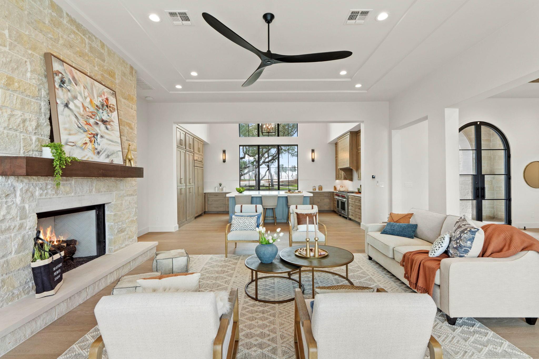 1149 Canyon Crossing View, Dripping Springs, TX 78620