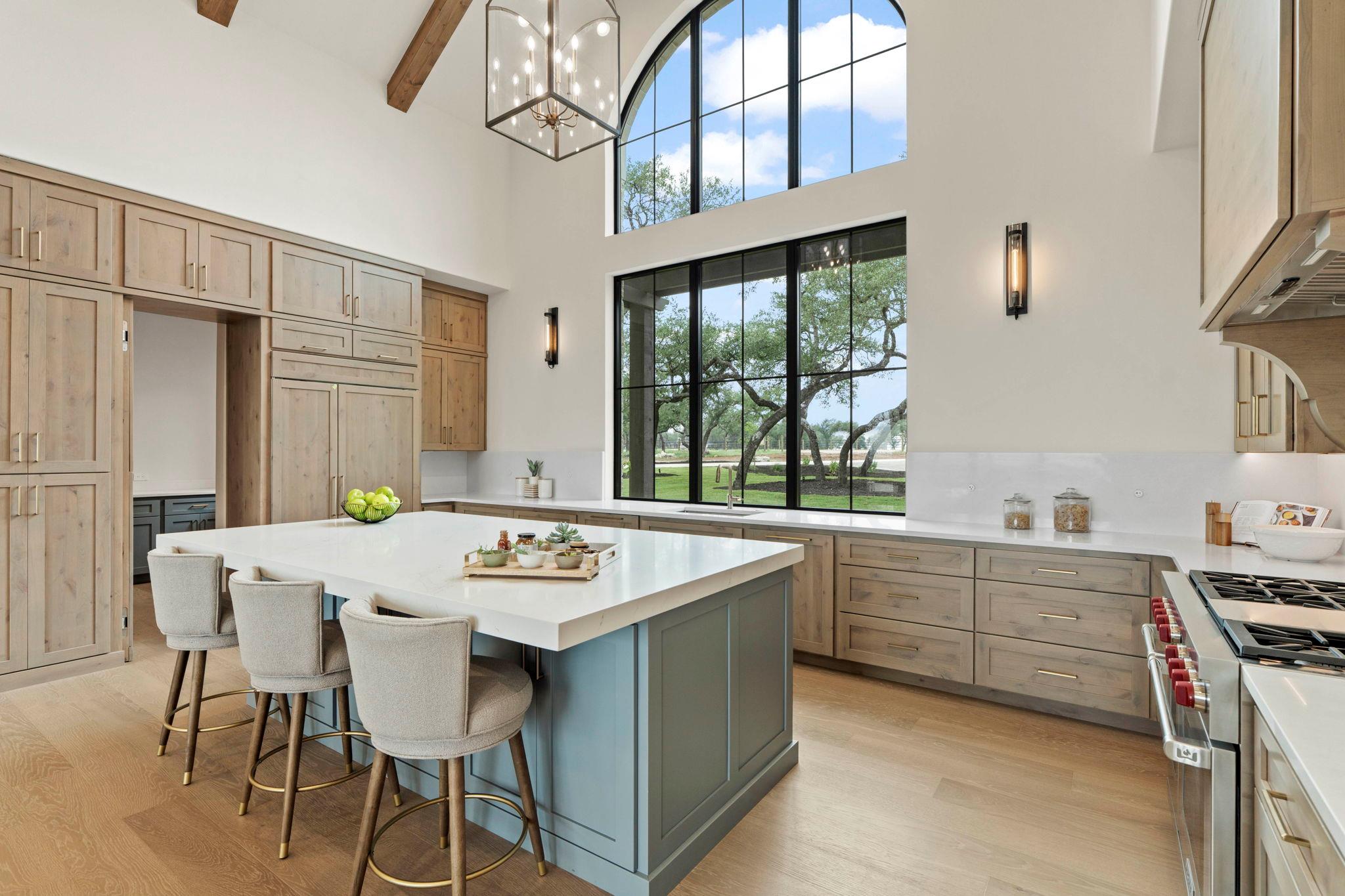 1149 Canyon Crossing View, Dripping Springs, TX 78620