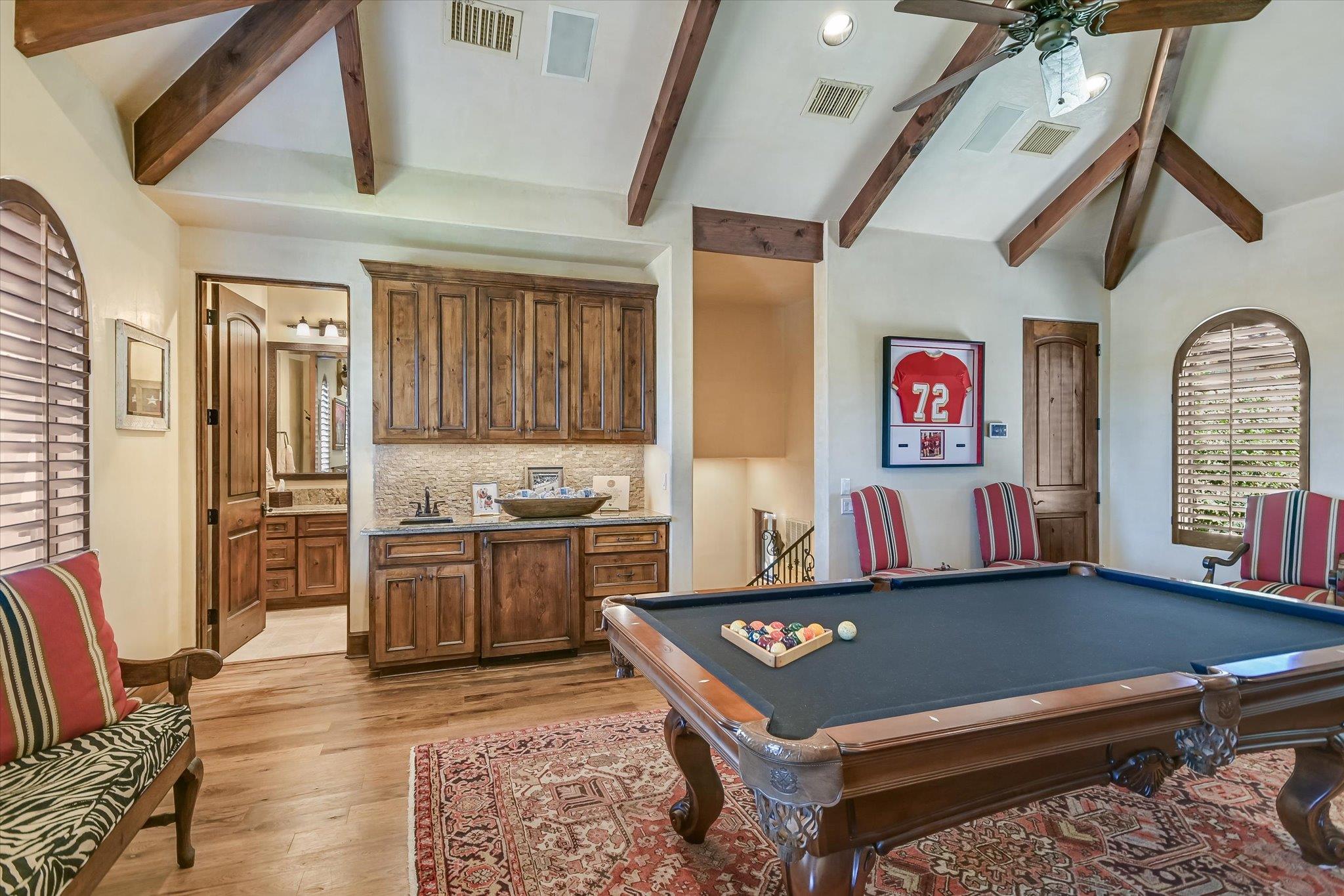 120 Applehead Island Dr, Horseshoe Bay, TX 78657