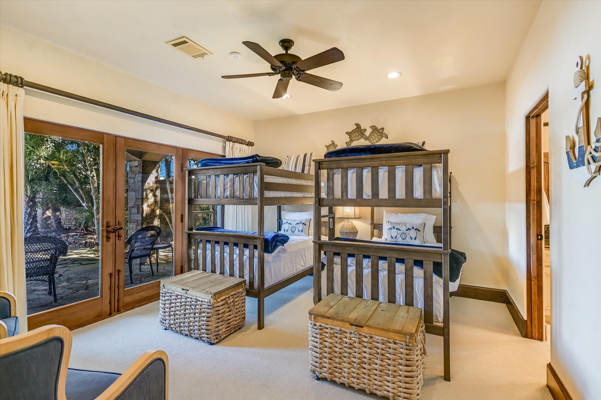 120 Applehead Island Dr, Horseshoe Bay, TX 78657