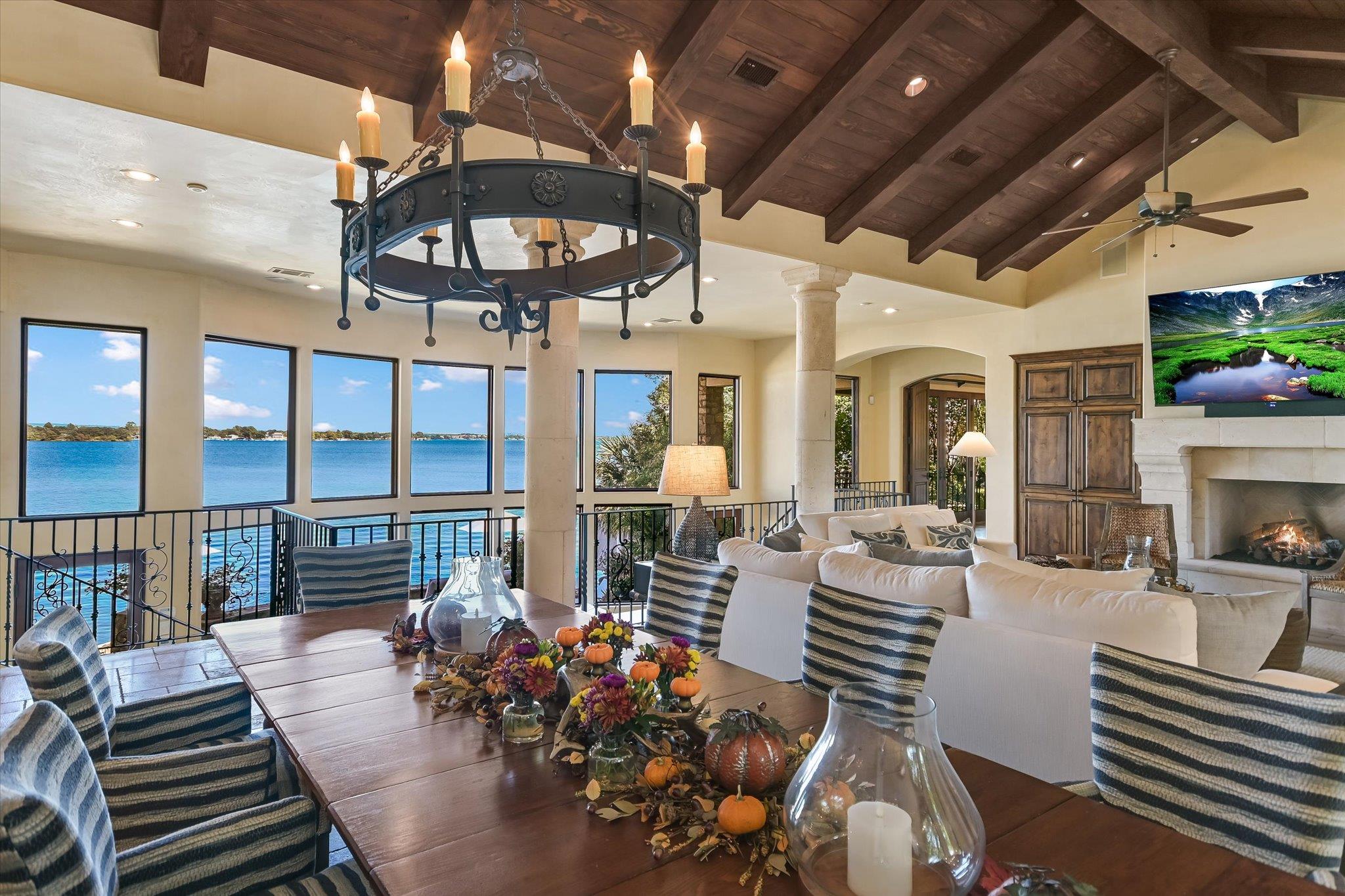 120 Applehead Island Dr, Horseshoe Bay, TX 78657