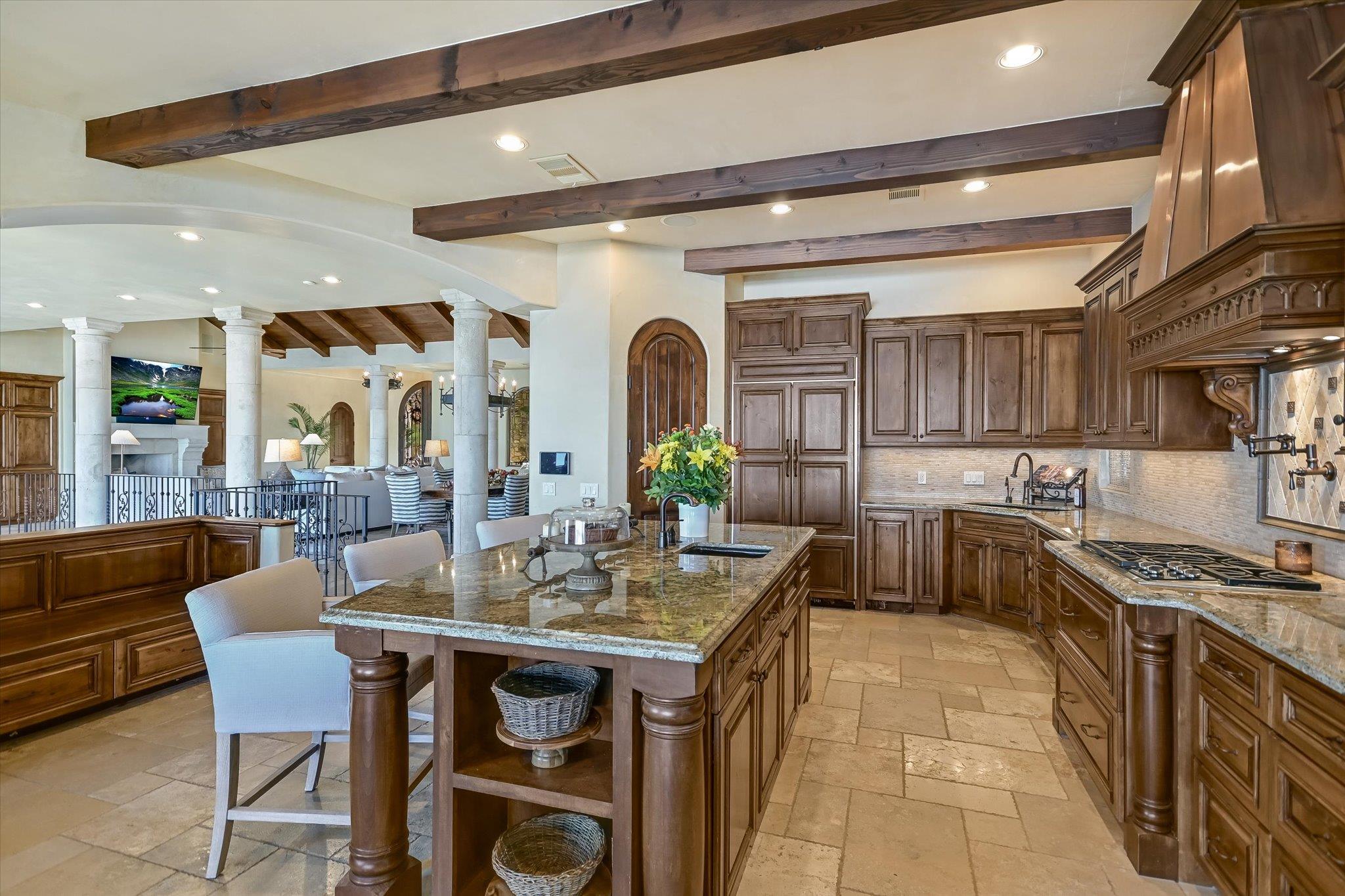 120 Applehead Island Dr, Horseshoe Bay, TX 78657