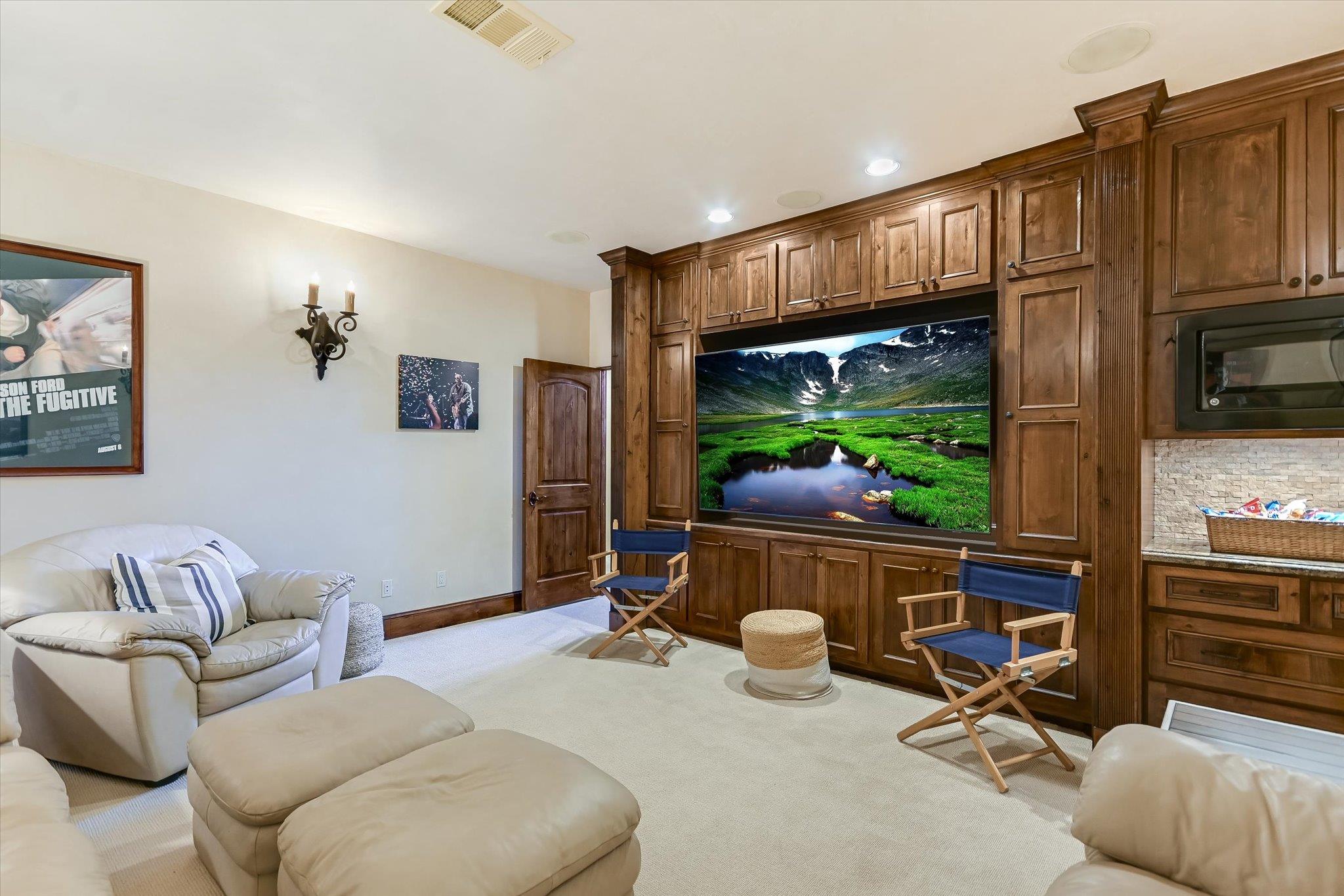 120 Applehead Island Dr, Horseshoe Bay, TX 78657