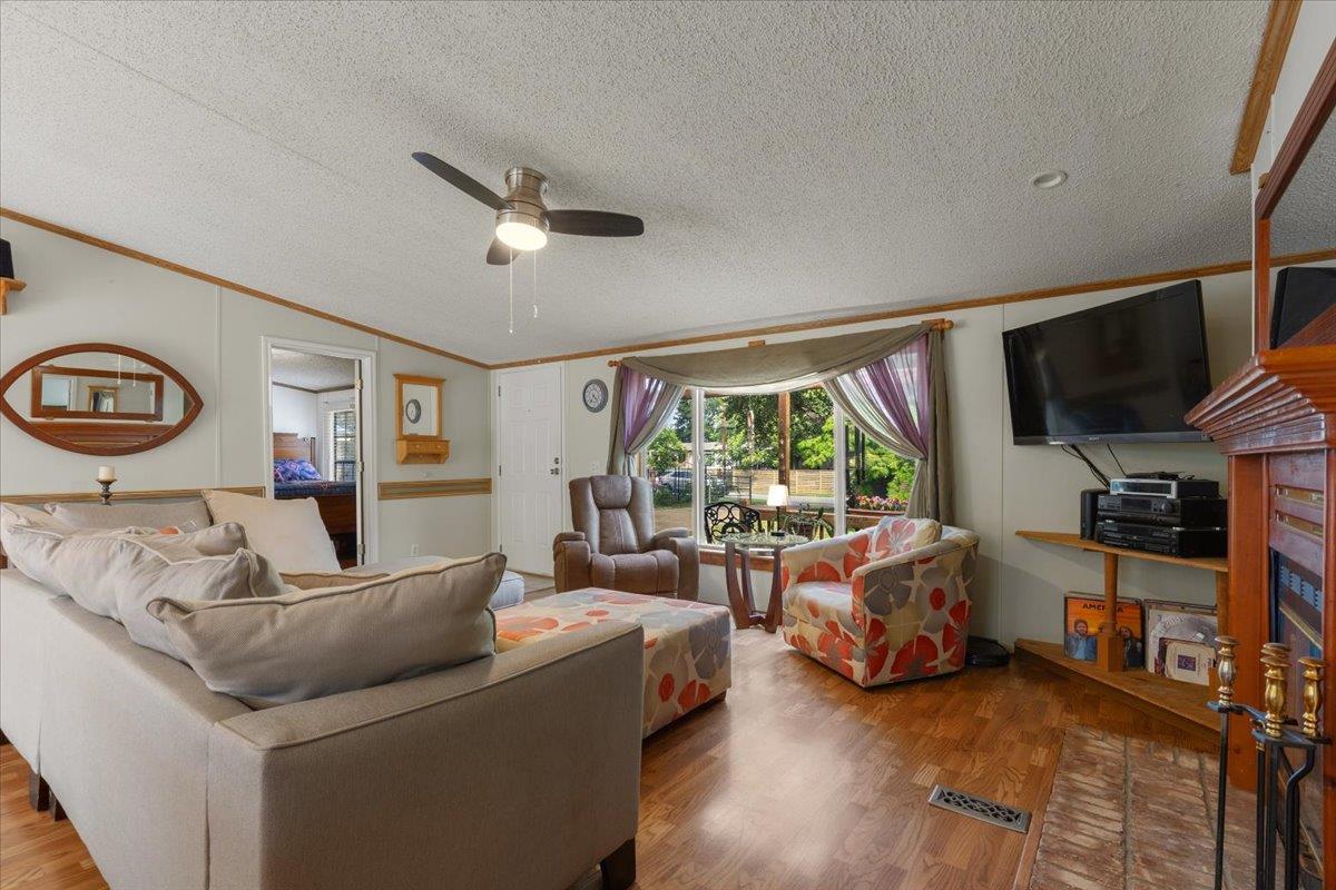 3122 River Rd, Cedar Creek, TX 78612