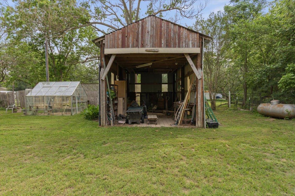 3122 River Rd, Cedar Creek, TX 78612