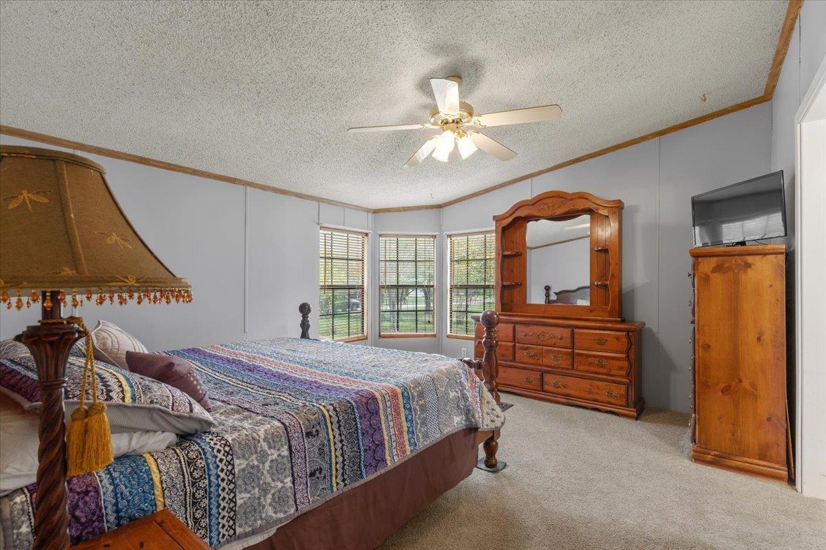 3122 River Rd, Cedar Creek, TX 78612