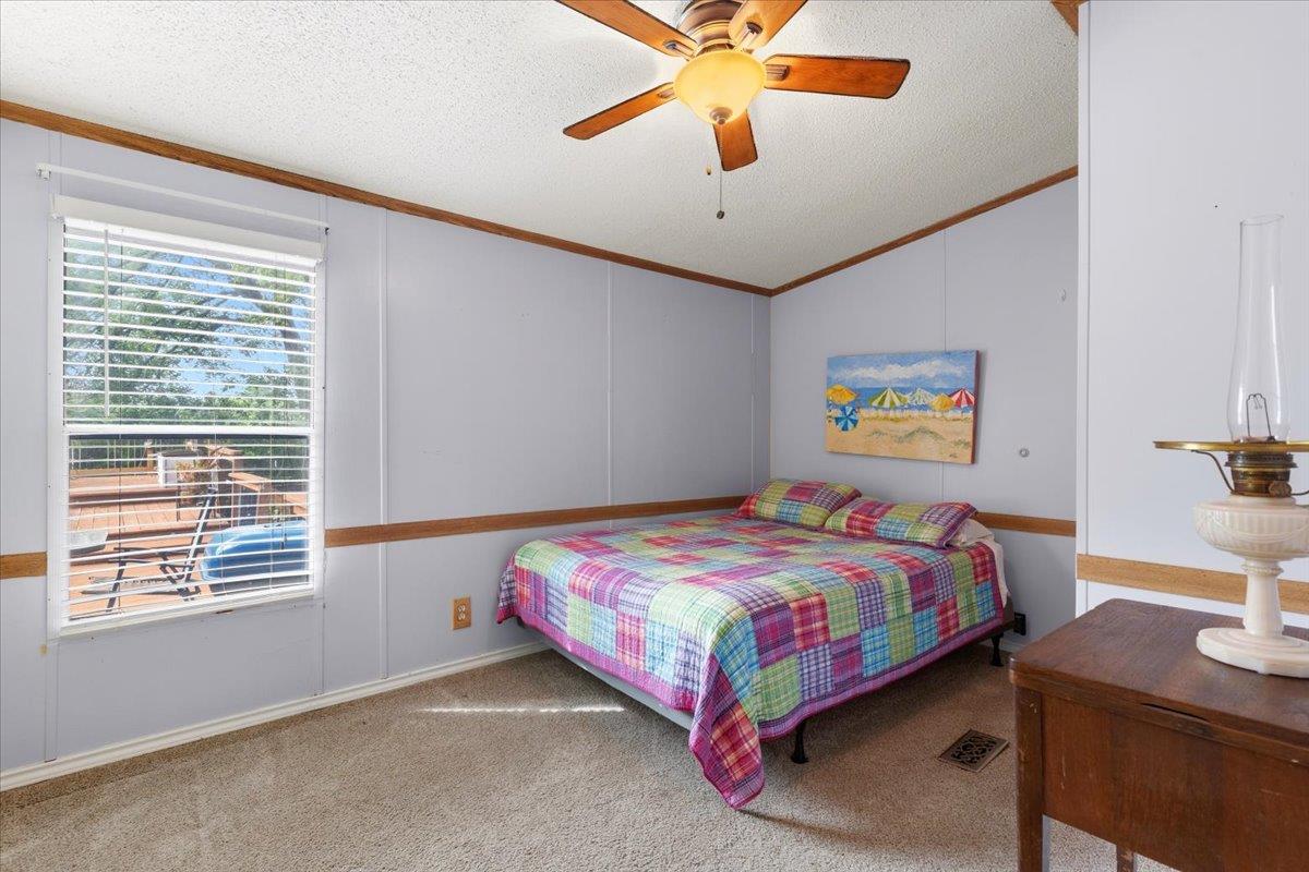 3122 River Rd, Cedar Creek, TX 78612