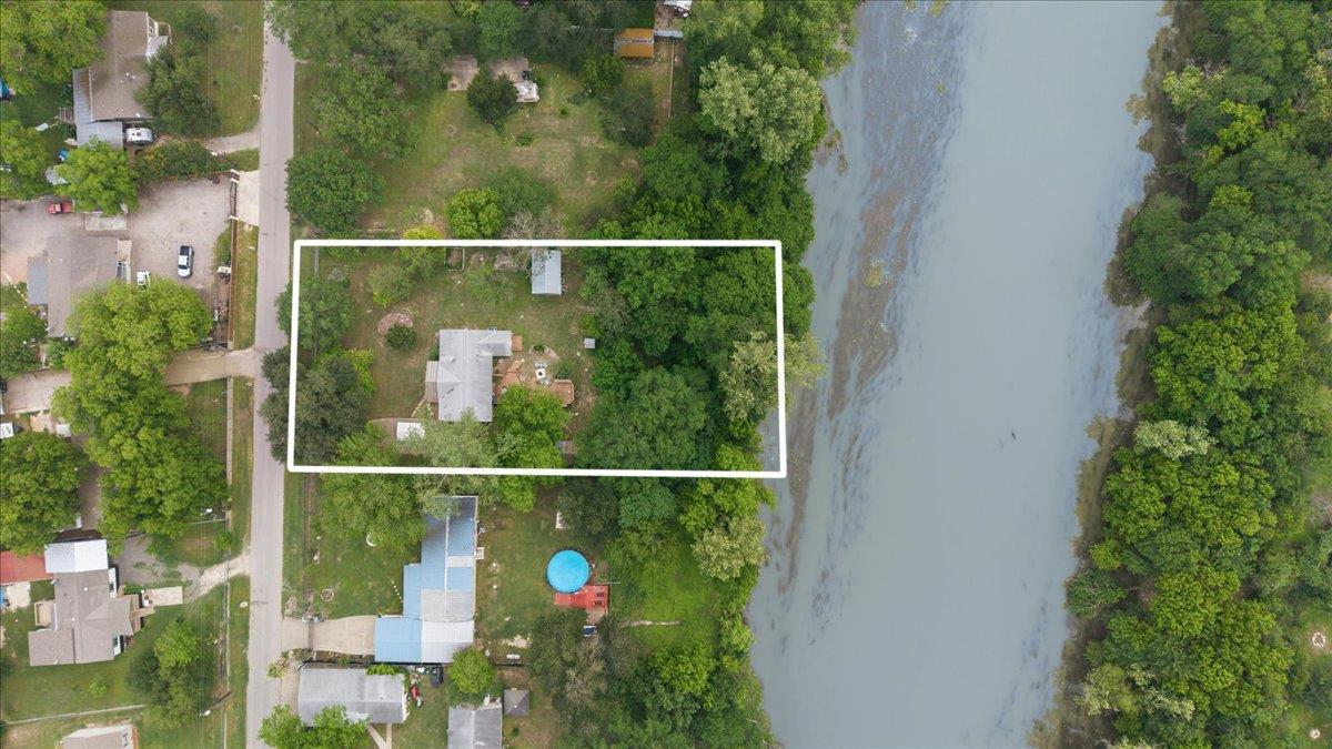 3122 River Rd, Cedar Creek, TX 78612