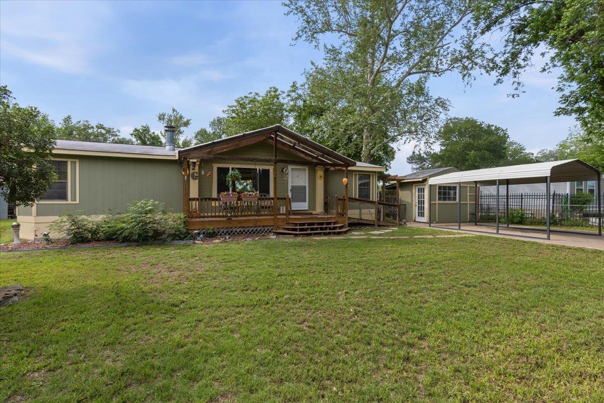 3122 River Rd, Cedar Creek, TX 78612