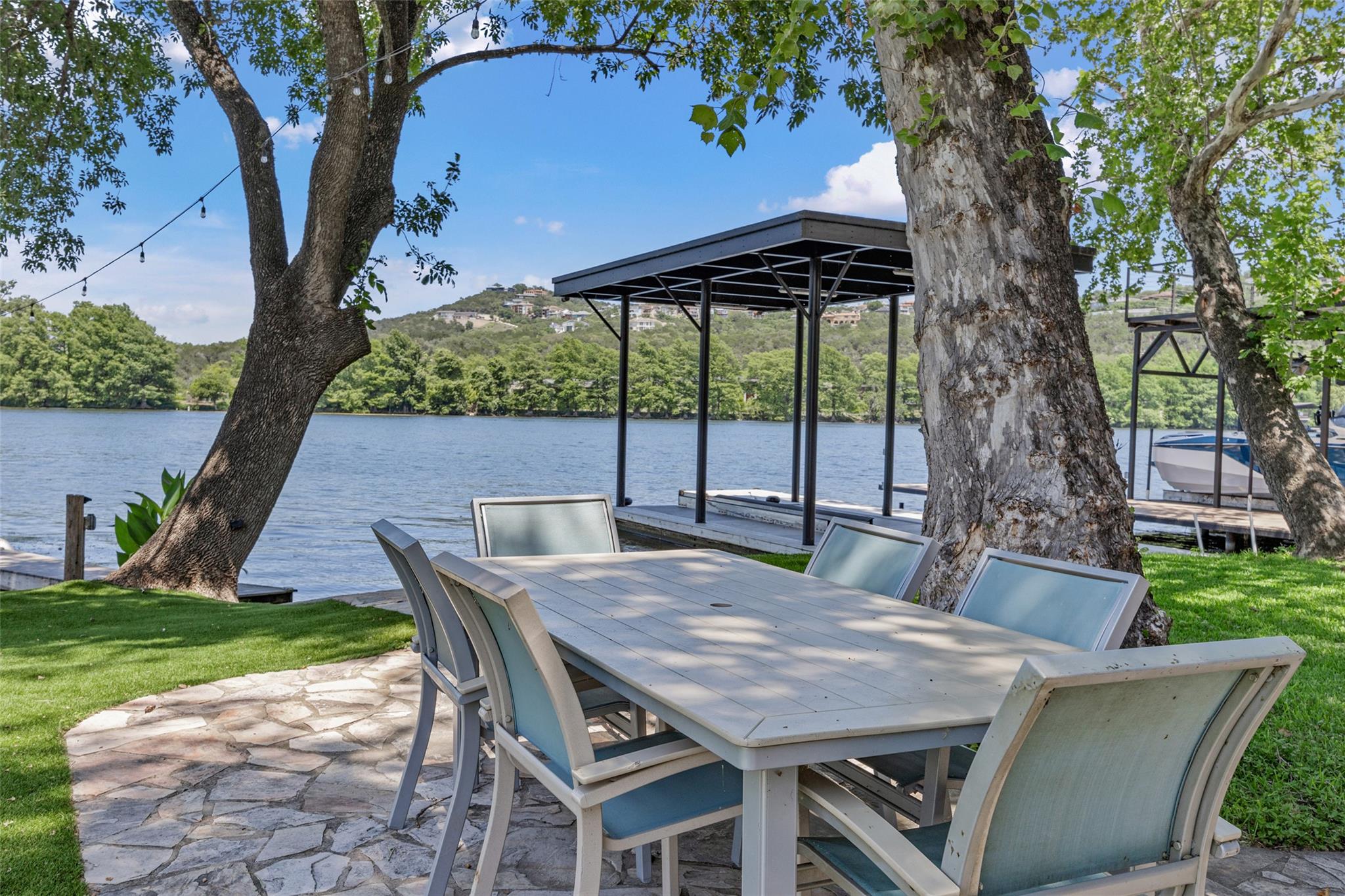 1758 Channel Rd, Austin, TX 78746
