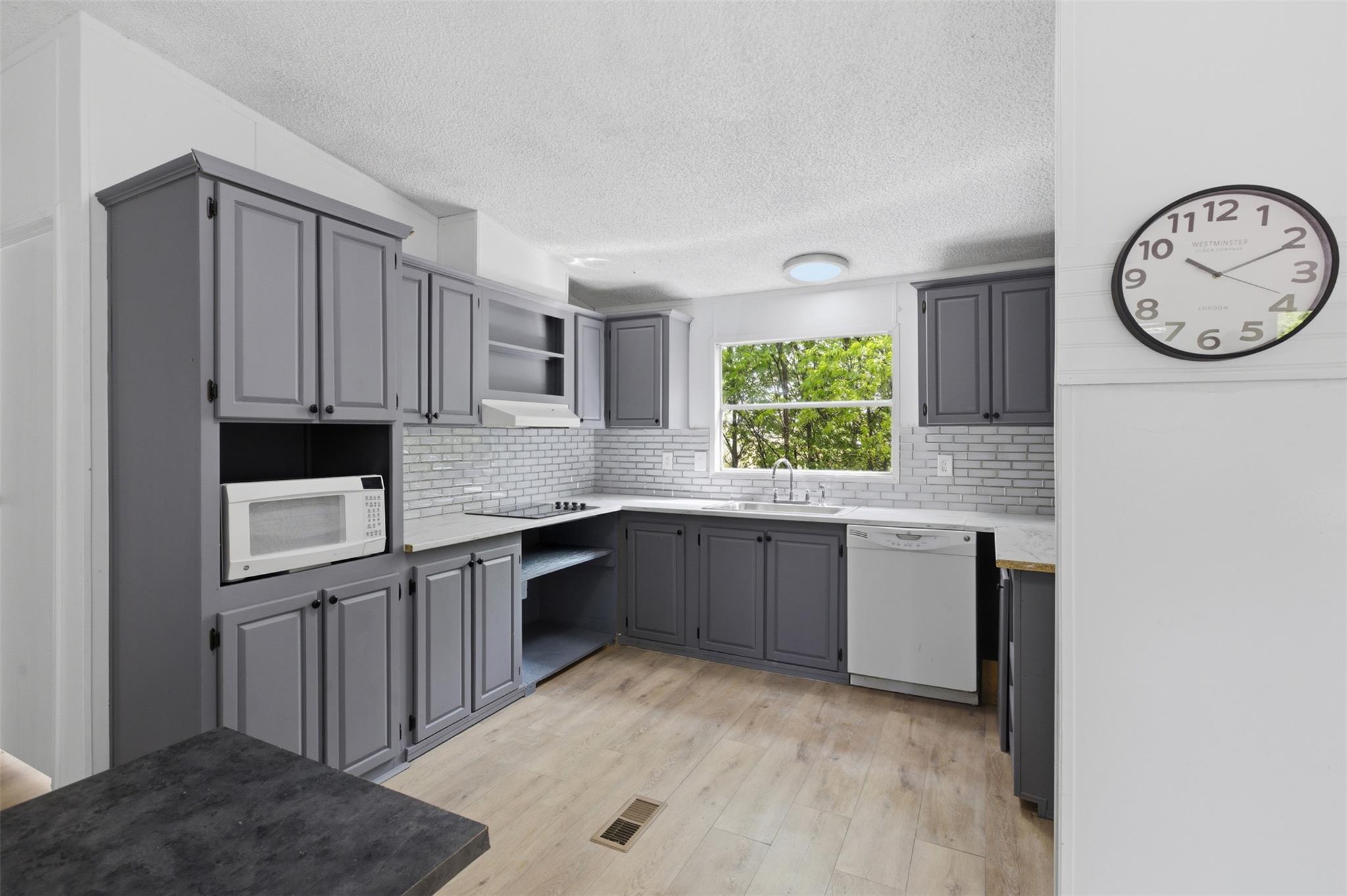 376 Rae Ln # A, Jarrell, TX 76537