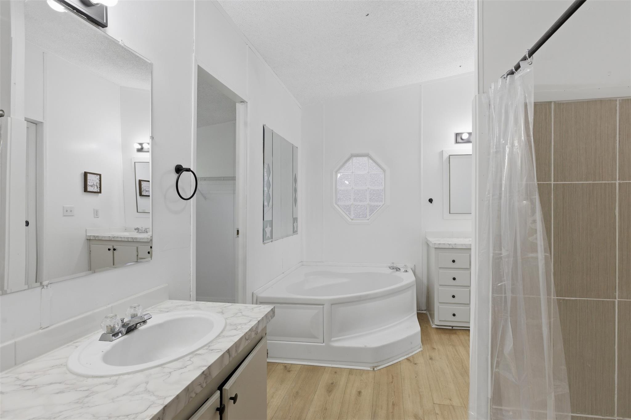 376 Rae Ln # A, Jarrell, TX 76537