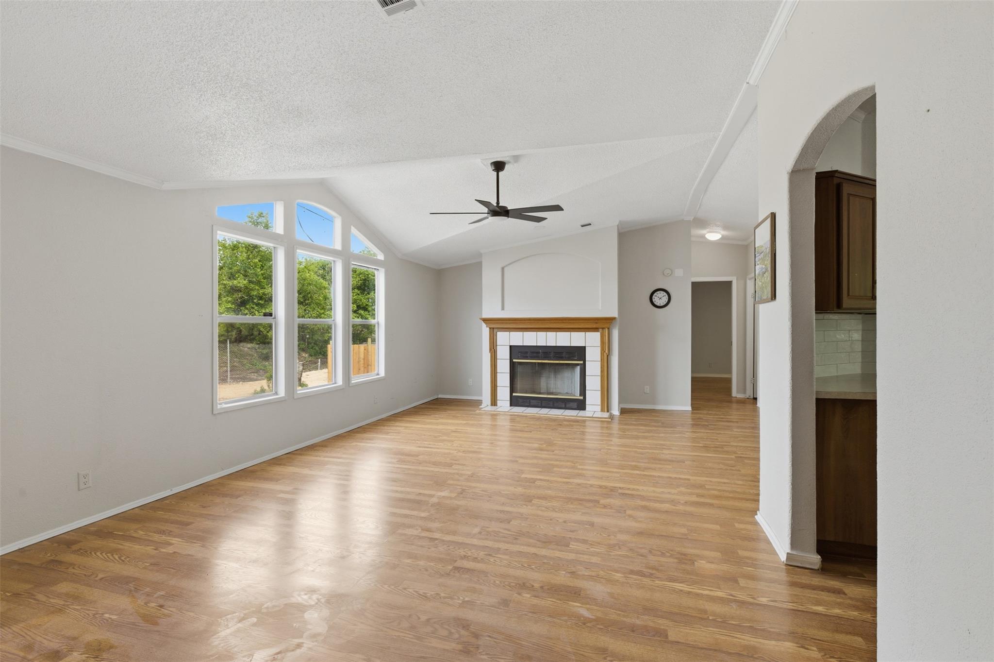 376 Rae Ln # A, Jarrell, TX 76537