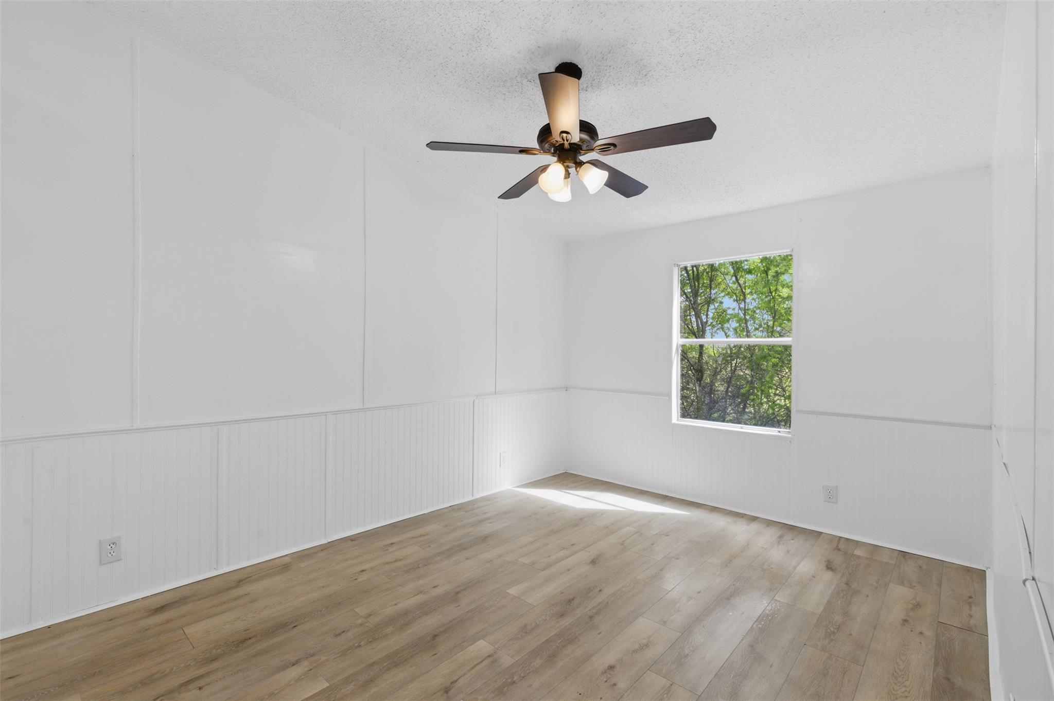 376 Rae Ln # A, Jarrell, TX 76537