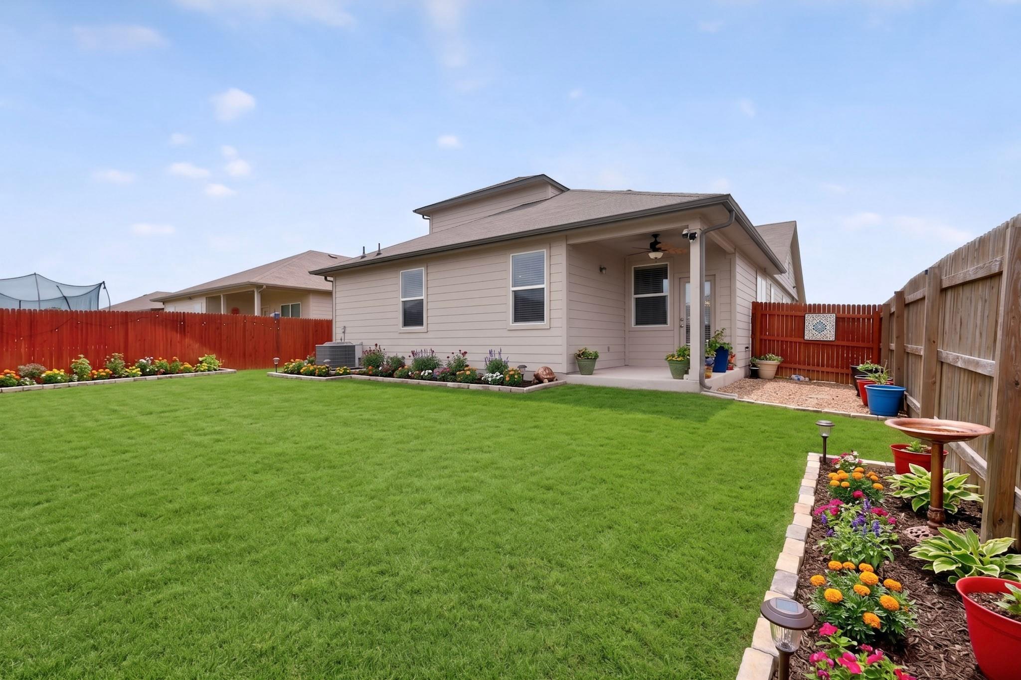 119 Stellamar Dr, Hutto, TX 78634