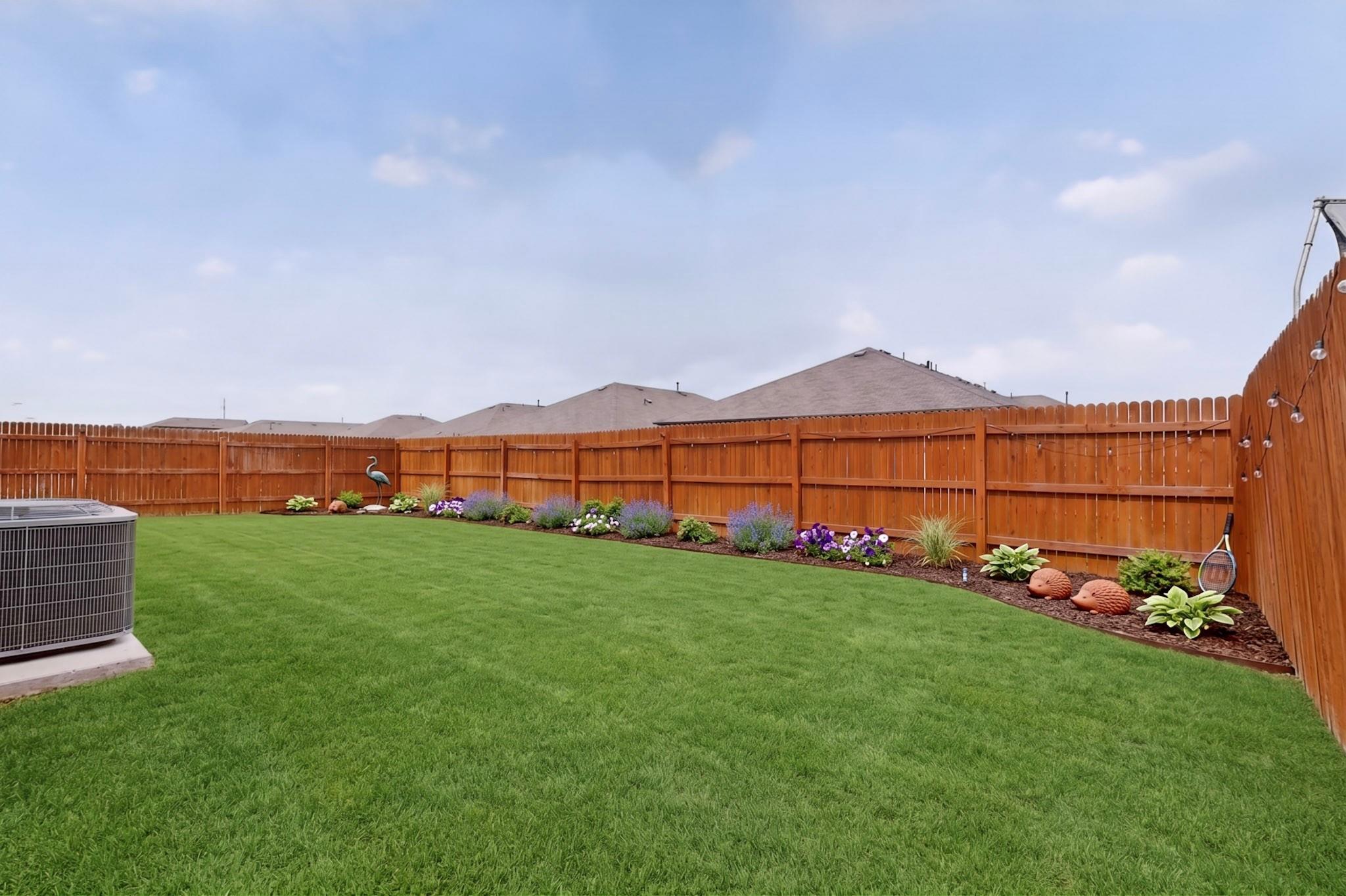 119 Stellamar Dr, Hutto, TX 78634