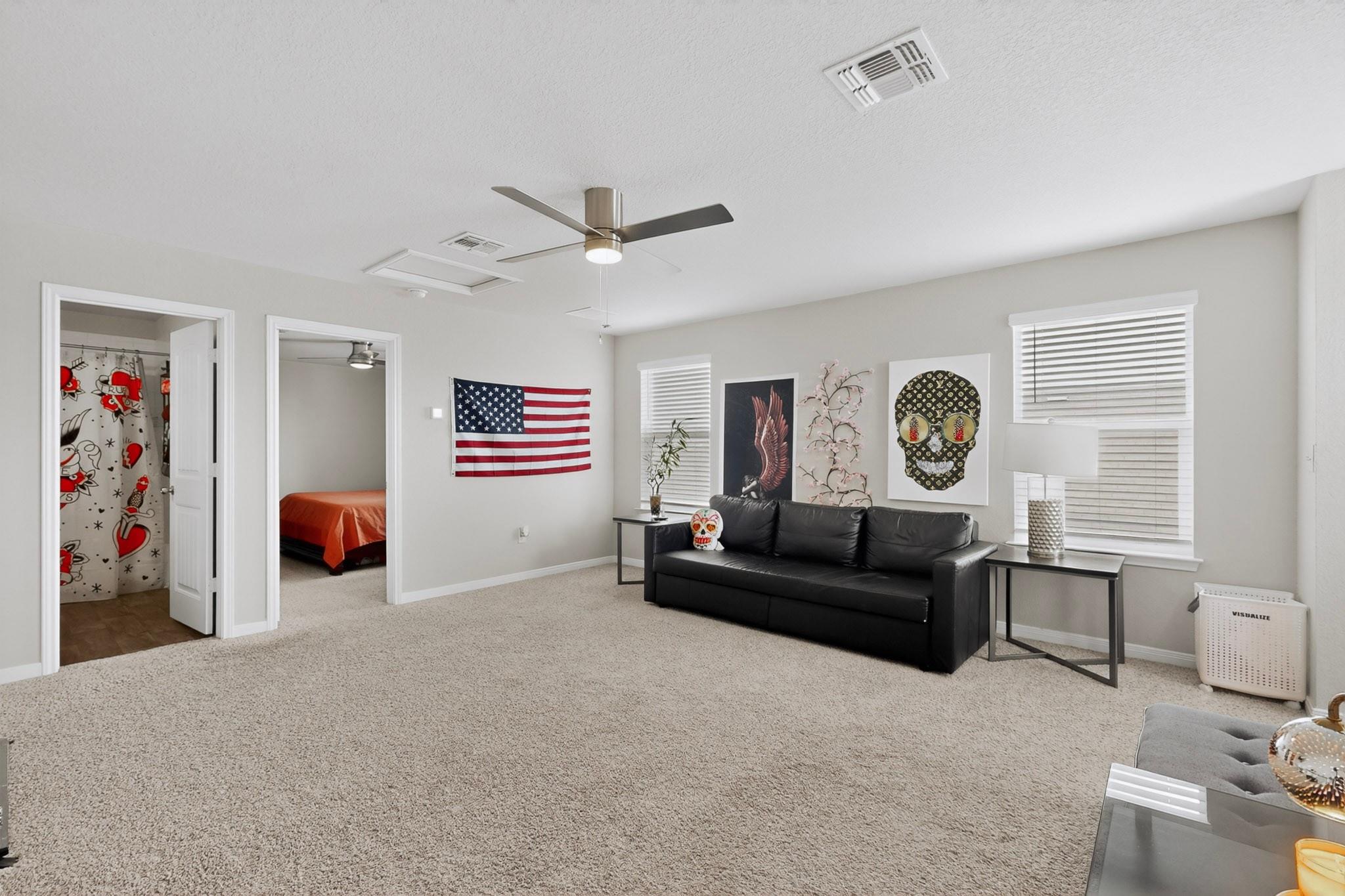 119 Stellamar Dr, Hutto, TX 78634