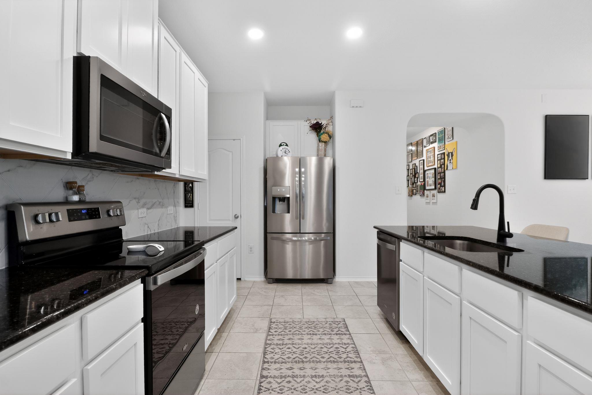 213 Jarbridge Dr, Kyle, TX 78640
