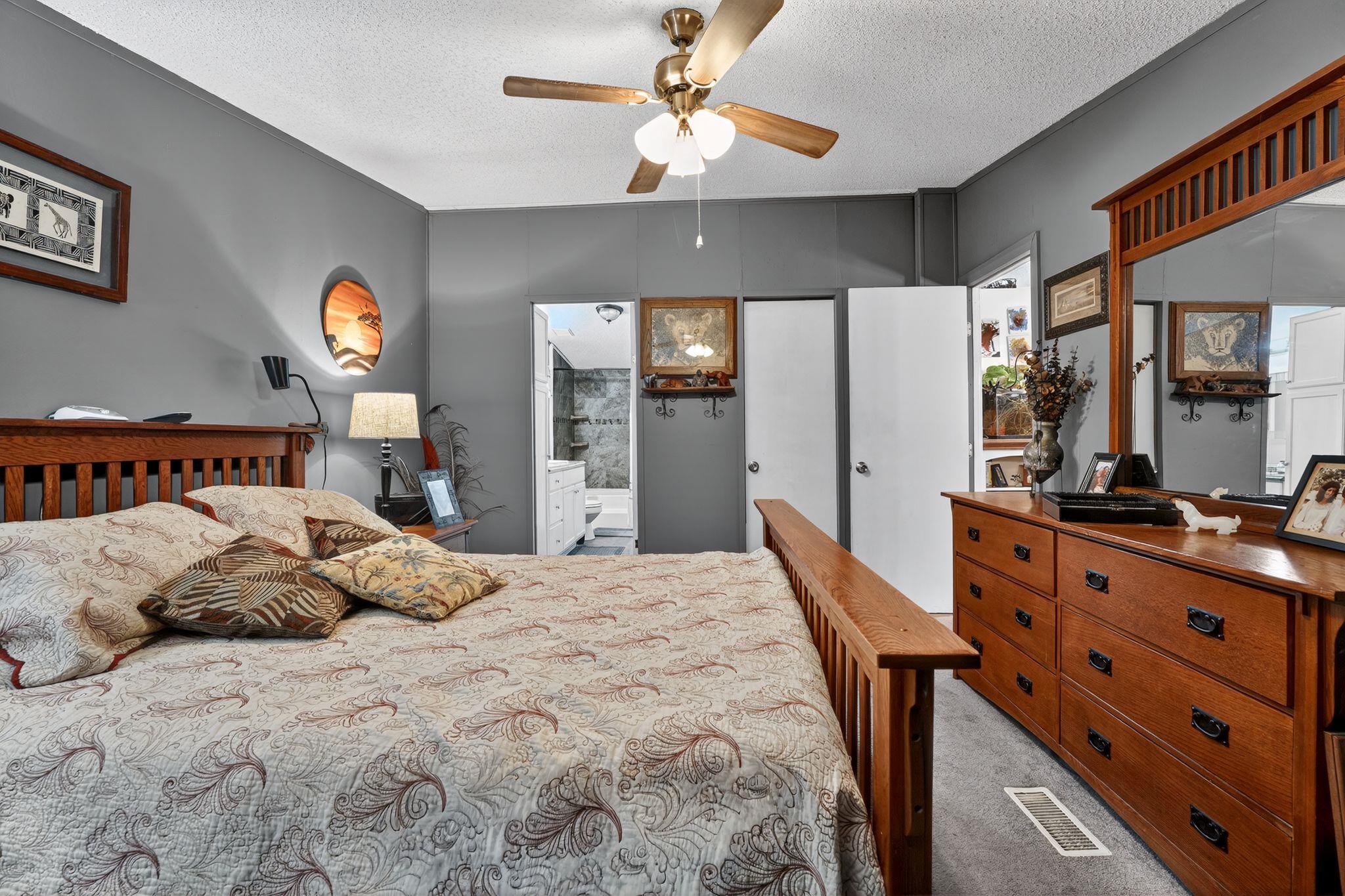 110 Webberwood Way N, Elgin, TX 78621