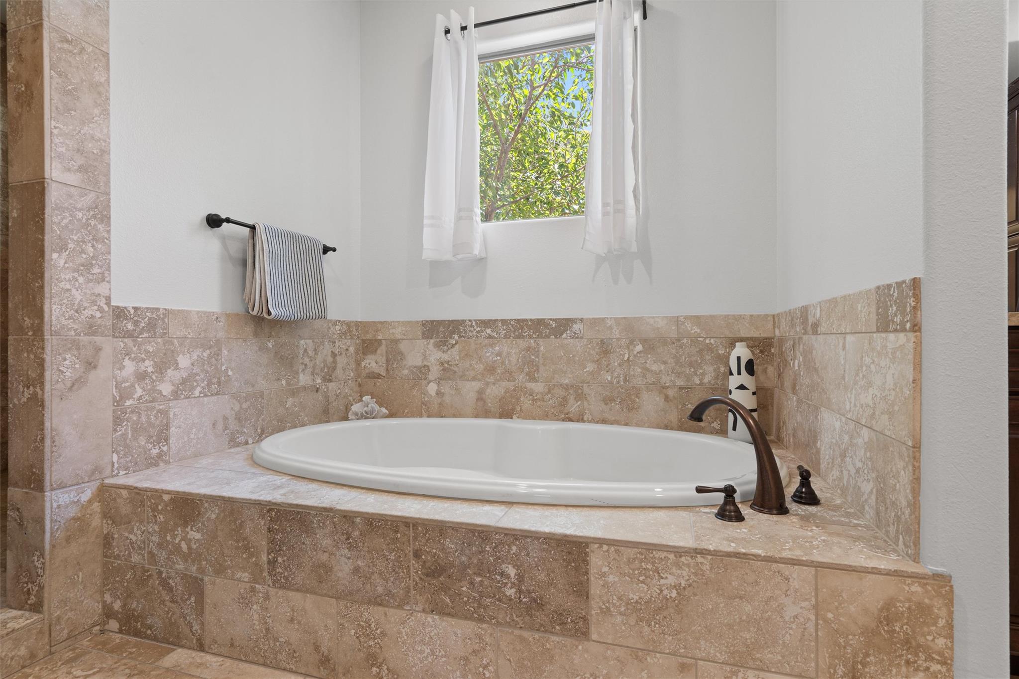 1411 Burford Pl, Austin, TX 78704