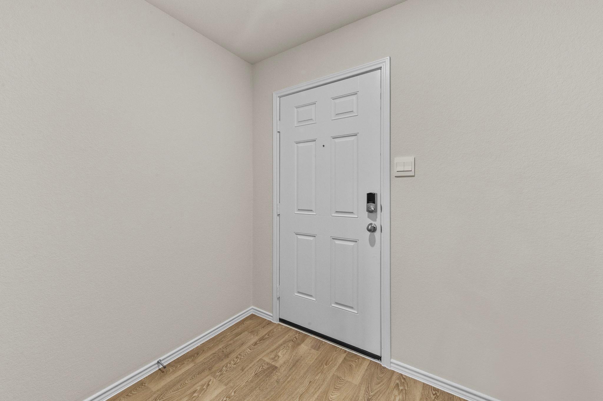 196 Surrey Oaks, Maxwell, TX 78656