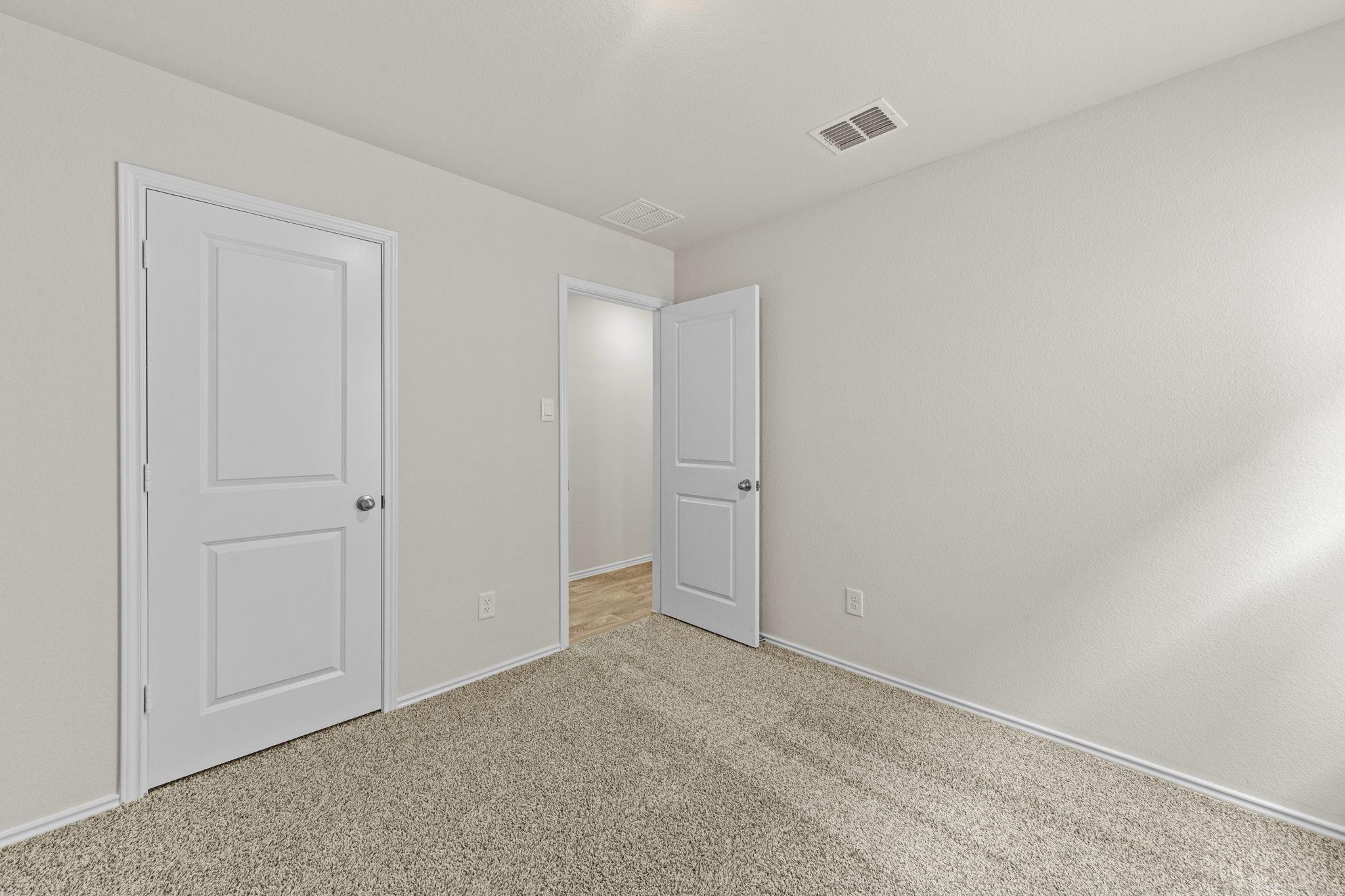 196 Surrey Oaks, Maxwell, TX 78656