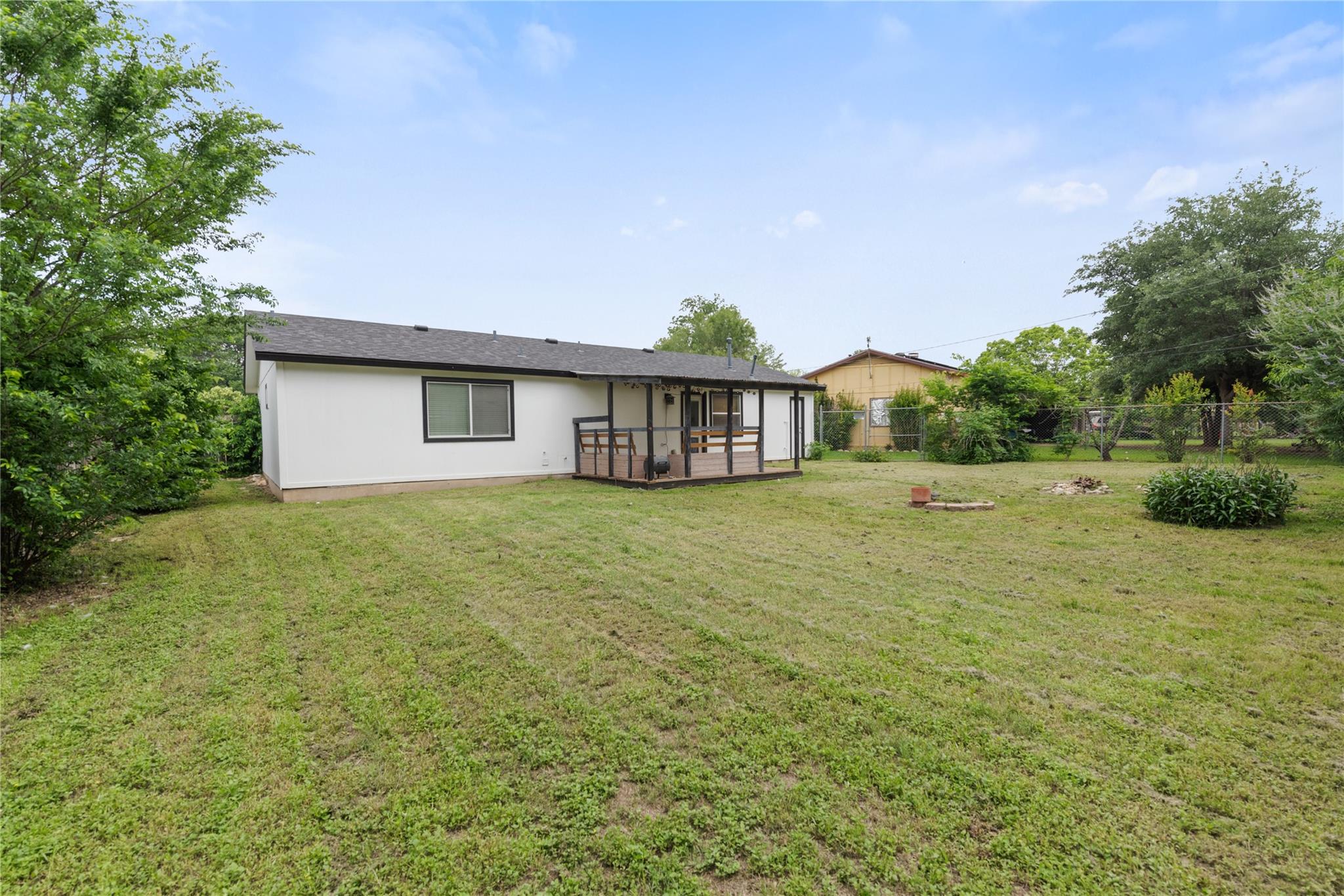 1904 Heathwood Cir, Round Rock, TX 78664