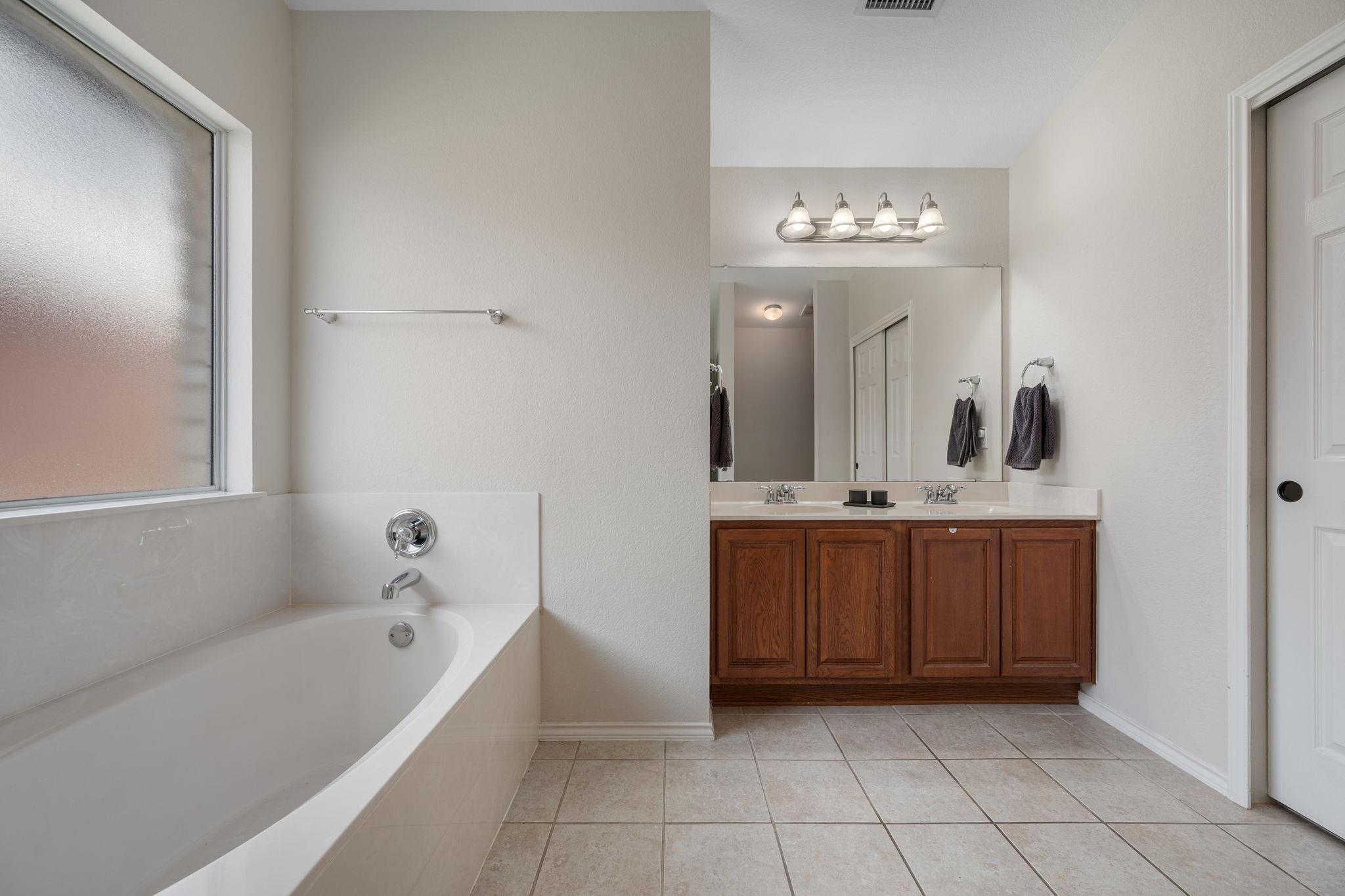 803 Brazos Bend Dr, Cedar Park, TX 78613