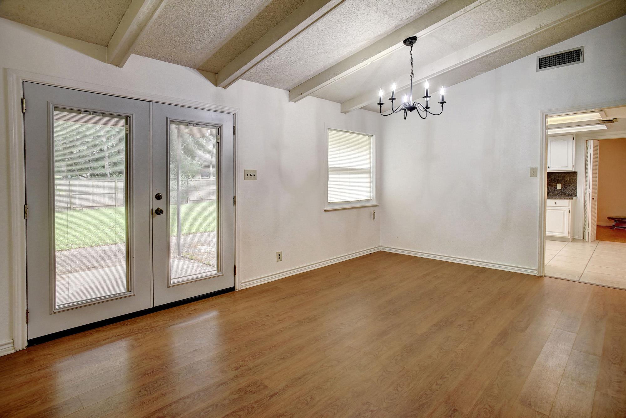 204 Maynard St, Bastrop, TX 78602