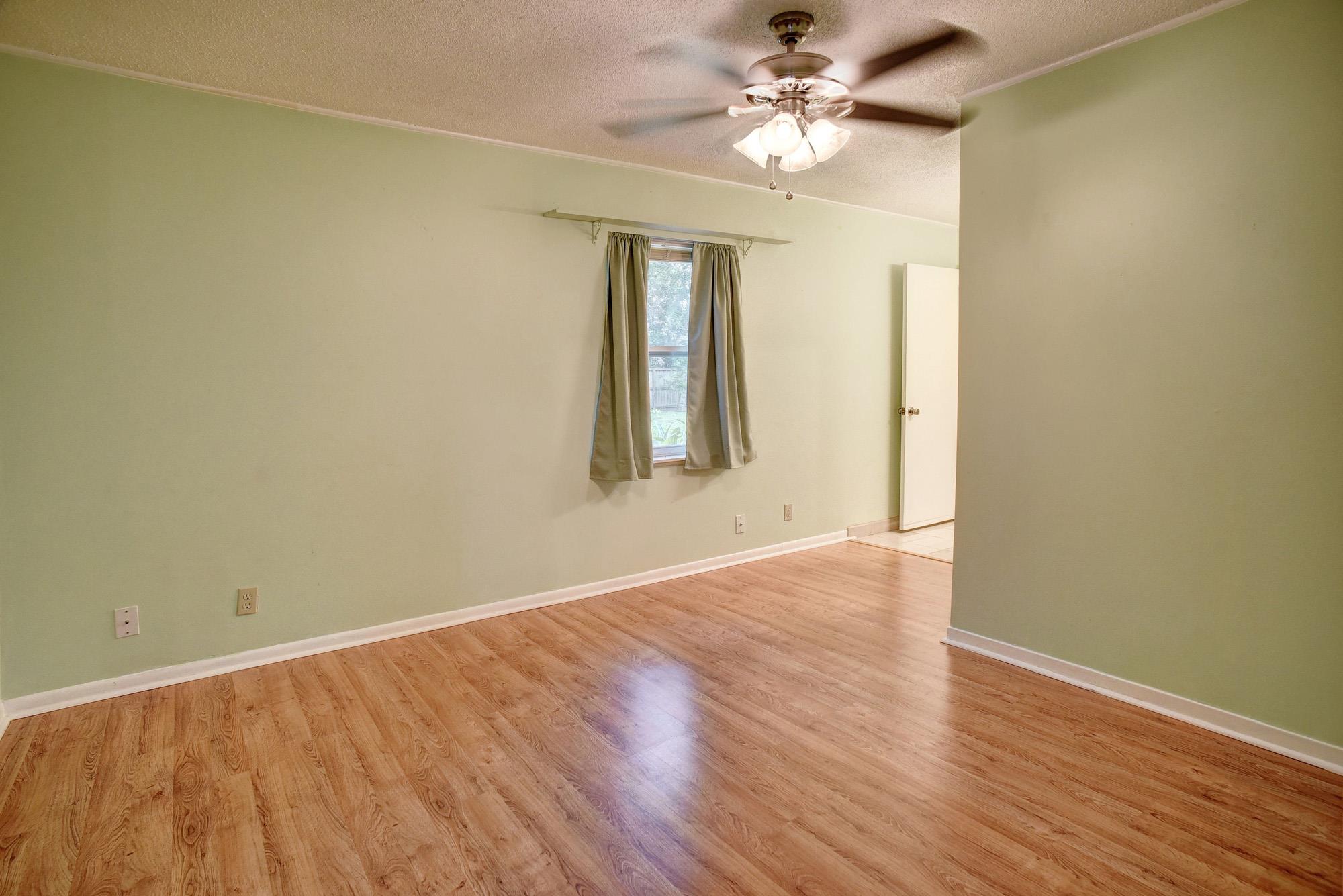 204 Maynard St, Bastrop, TX 78602