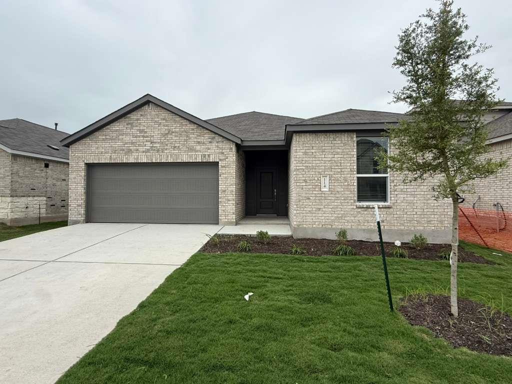 114 Brabham Loop, Hutto, TX 78634
